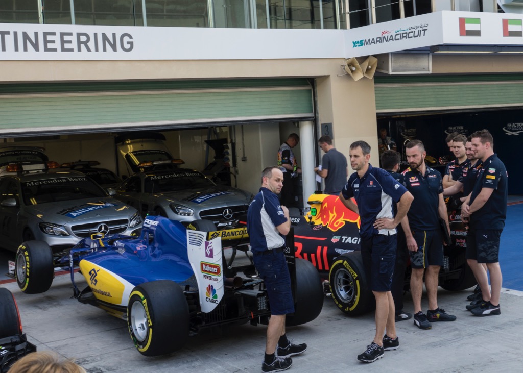 Abu Dhabi Grand Prix Pit Lane - 30.jpg