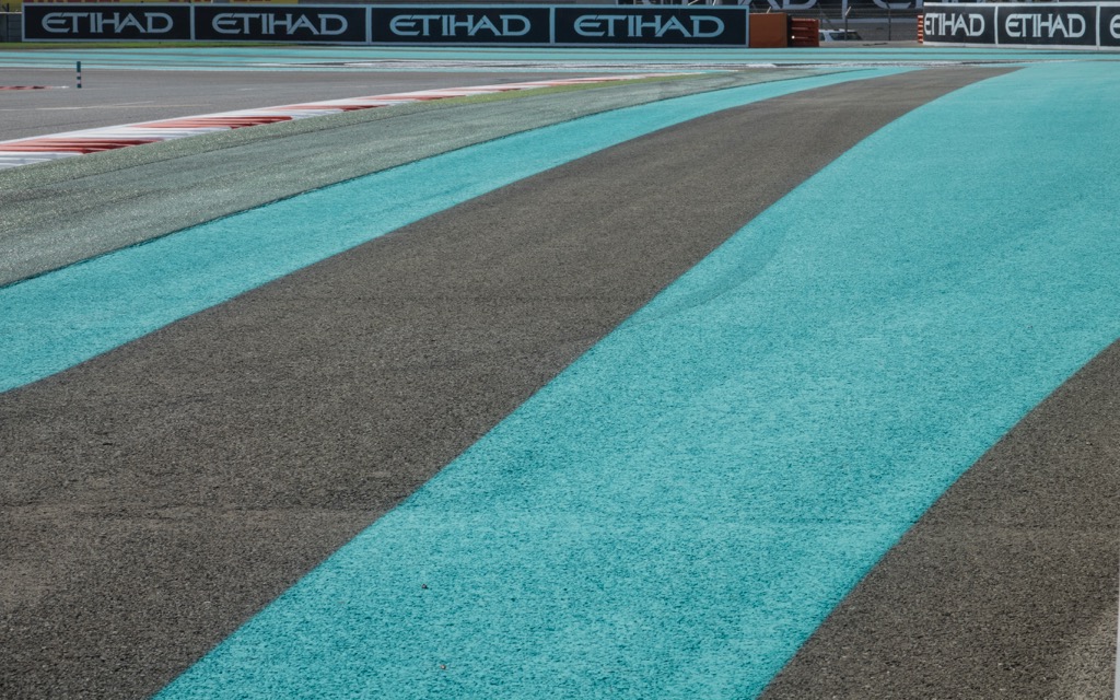 Abu Dhabi Grand Prix Pit Lane - 40.jpg