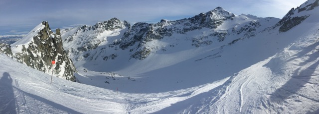  Panoramic view of the Blackcomb glacier. Best run of the day. 