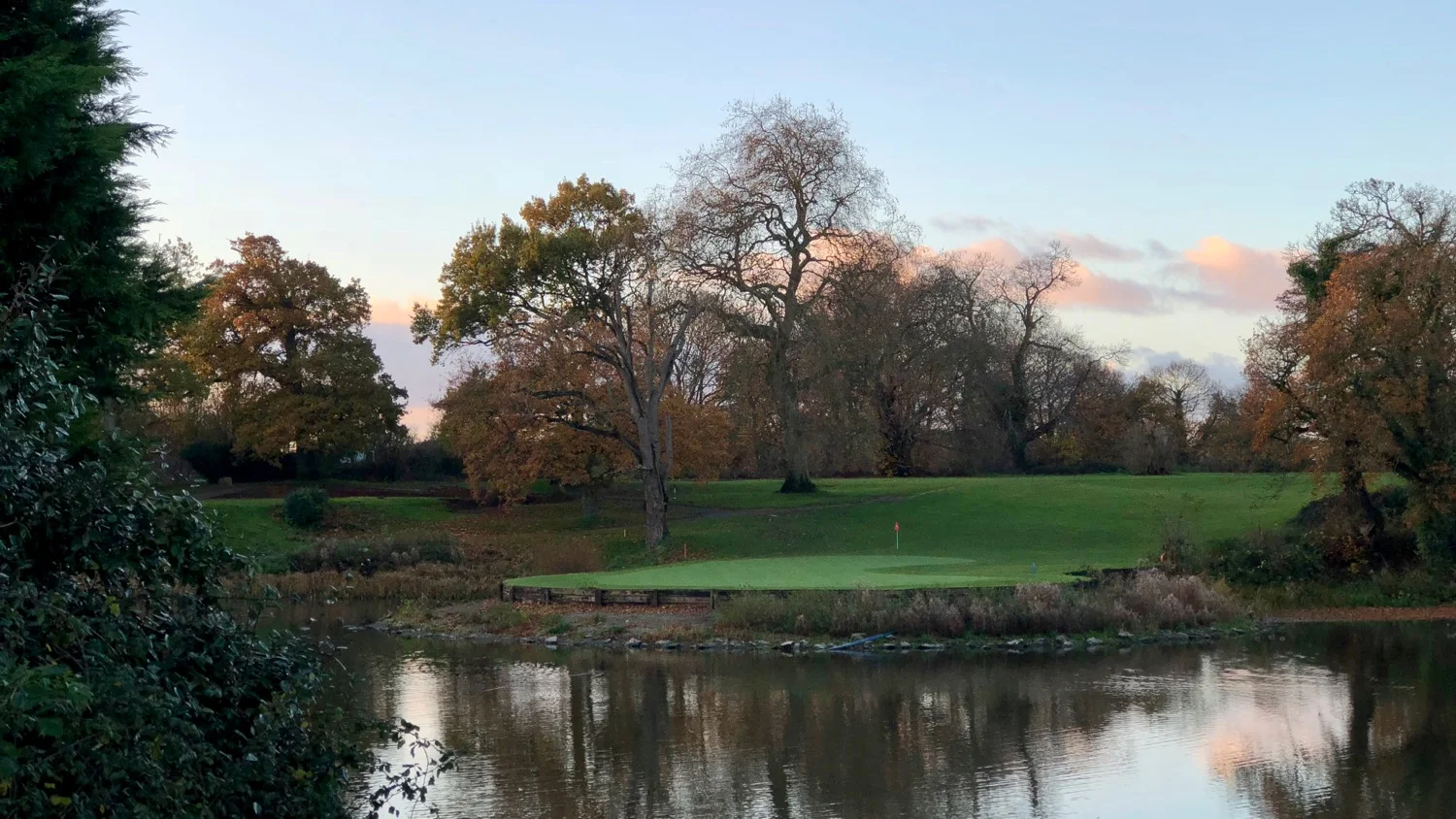  A nice view of the green on the 15th hole. 