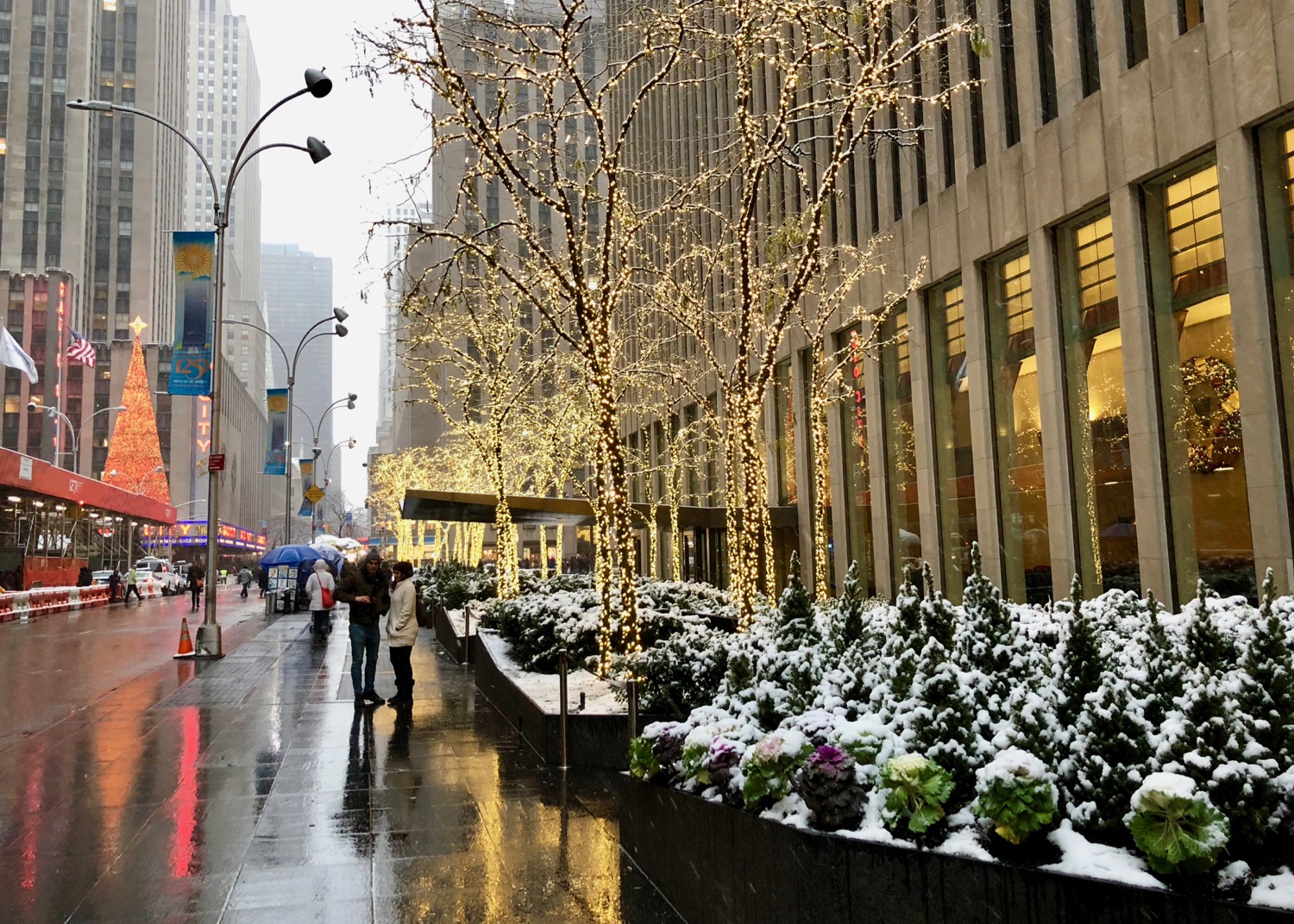  Christmas decorations along (I think) 50th Street, as we headed towards Rockefeller Center.&nbsp; 