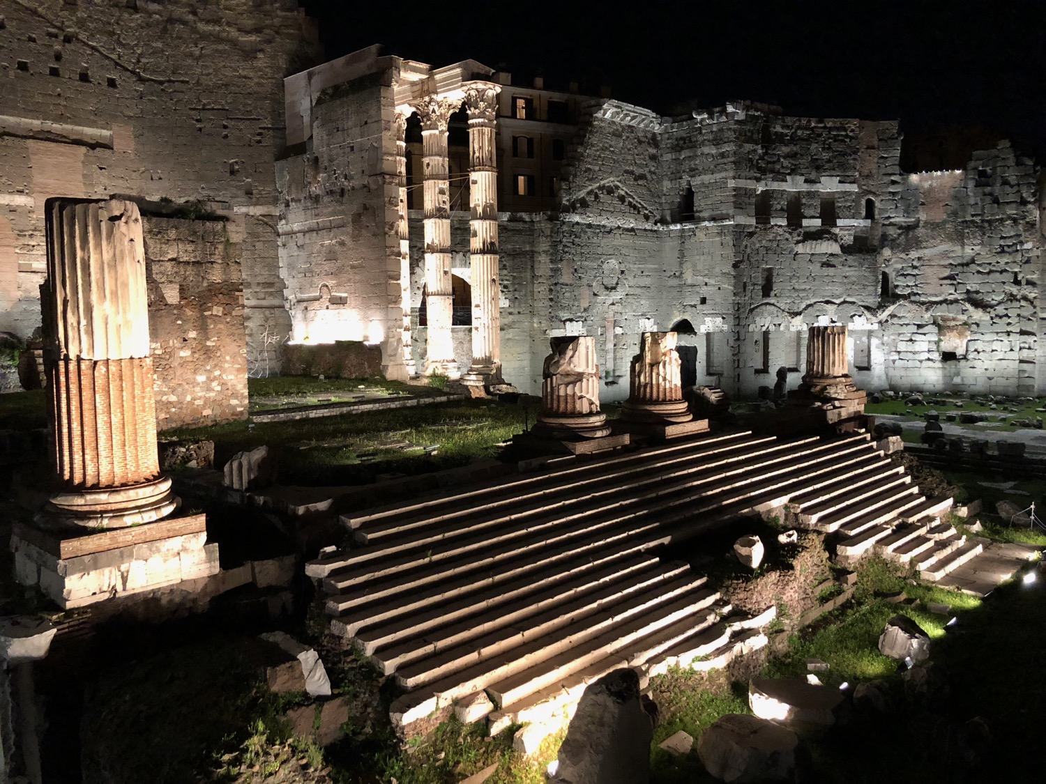  One of the many temple ruins within the Forum. 