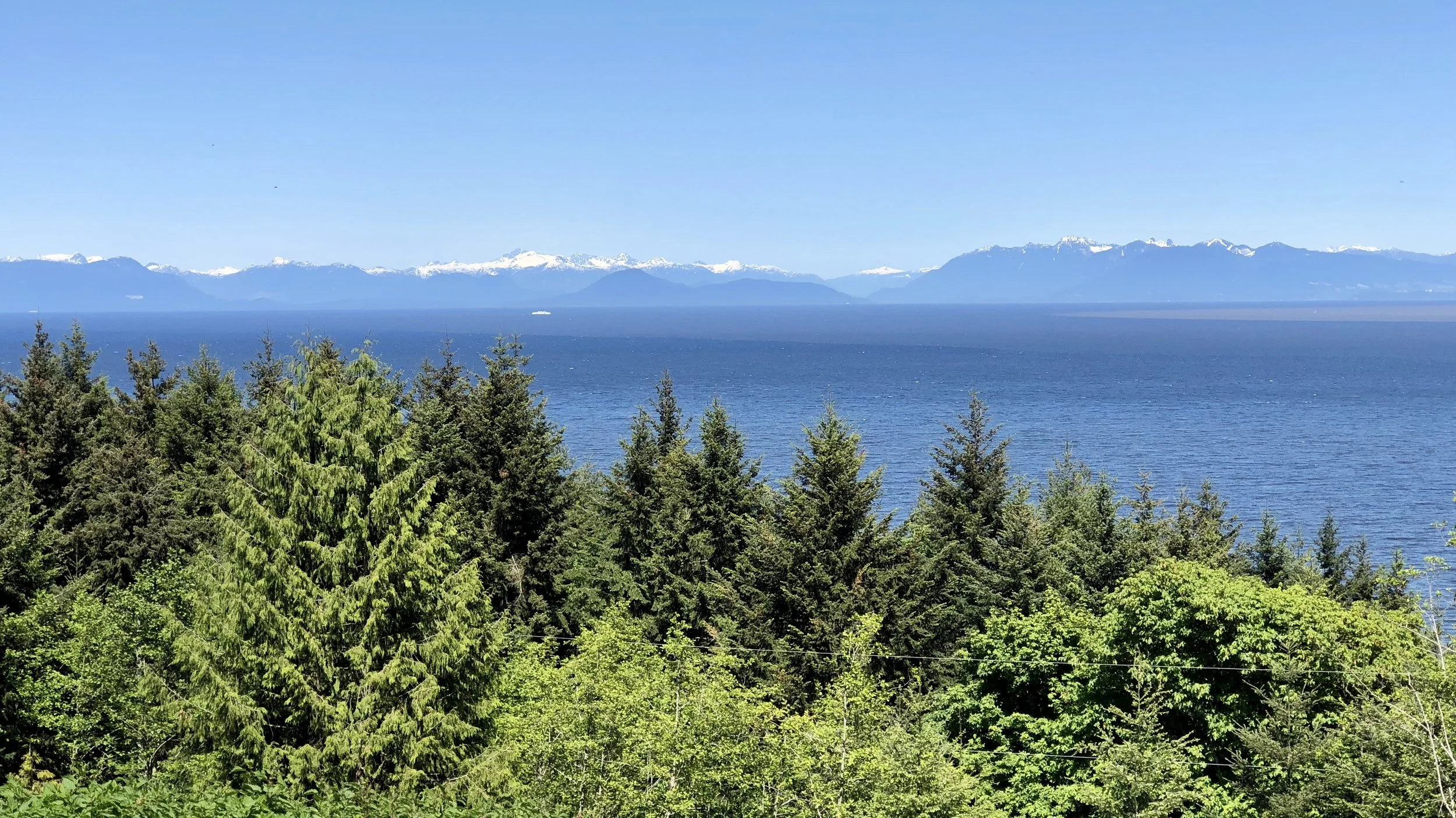A larger view off towards the Sunshine Coast