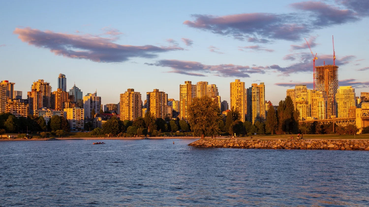 The light over the city was really nice, as we made our way west towards the beach.