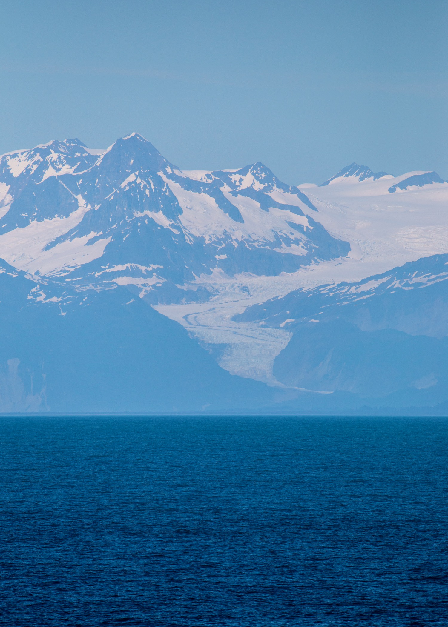 One of the views of mountains and glaciers as we headed south.