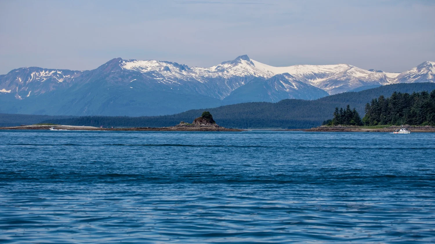 The views as we headed out of the harbour were breathtaking. 
