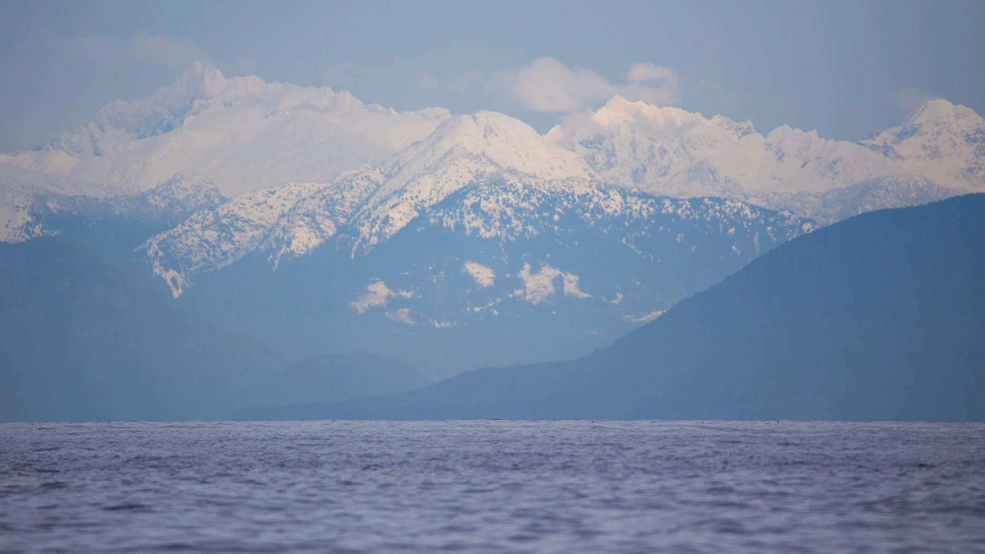  The mountains looked spectacular, with all the new snow thanks to the storms. 