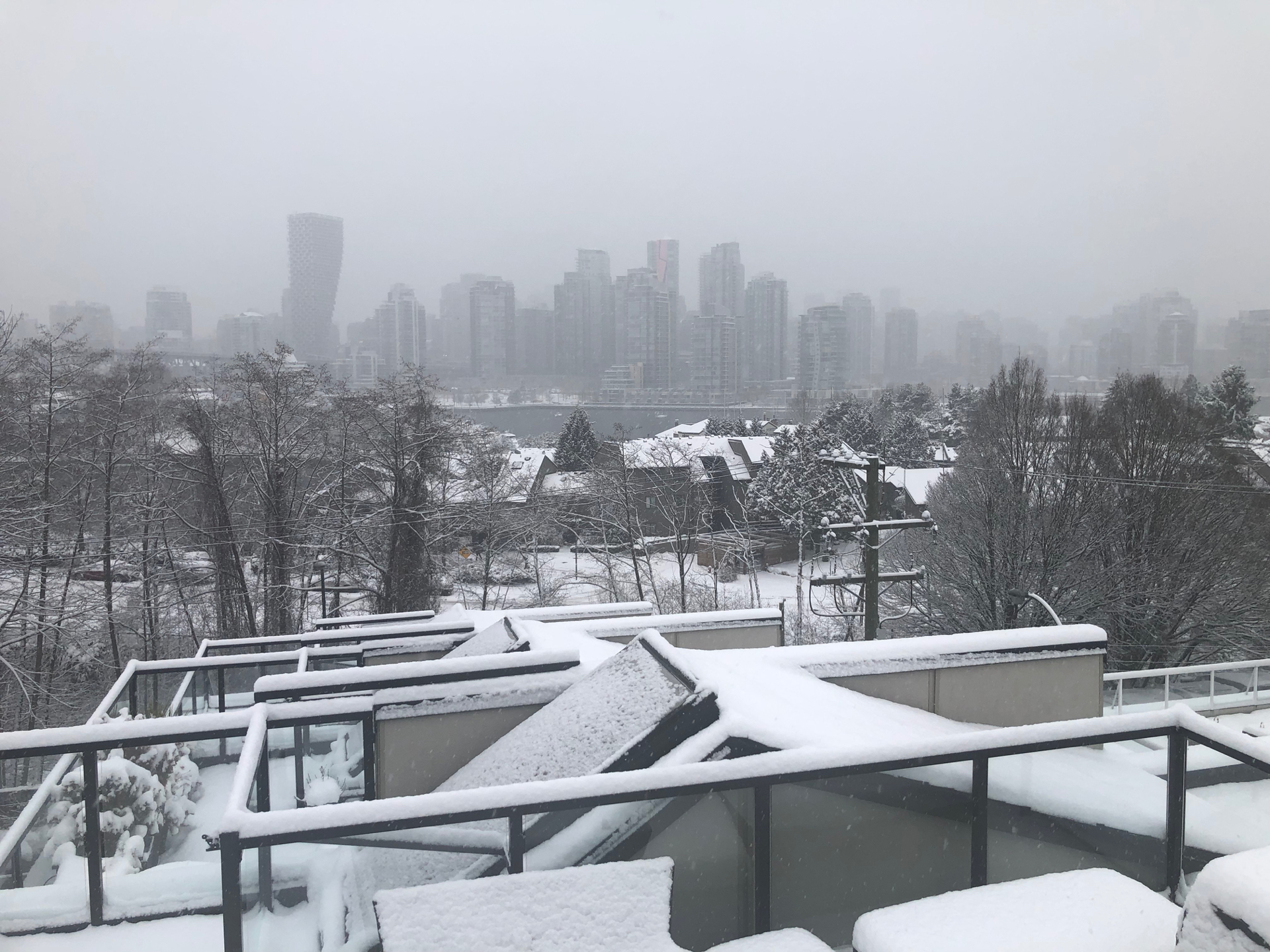  Looking back to downtown from the roof. 