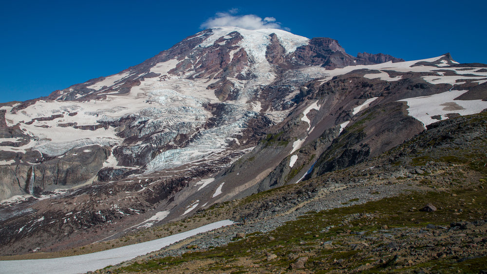  The glaciers are very exposed, and seemed much smaller than just a couple of years earlier. 