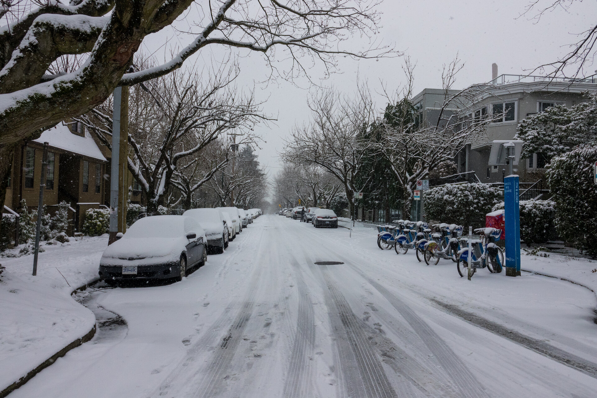  A snowy 7th Avenue 