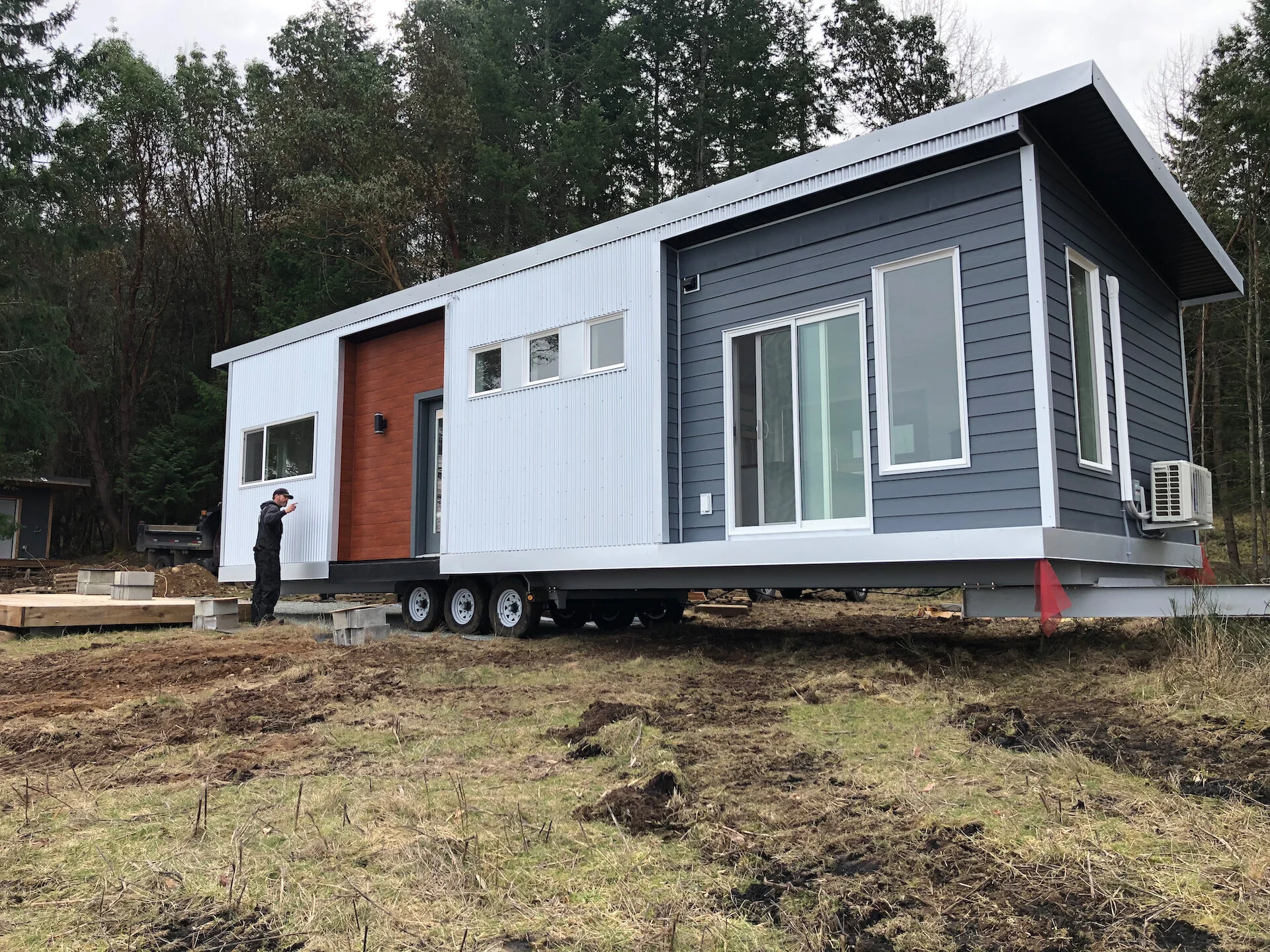  And settled into place. It’s still on the wheels at this stage. 