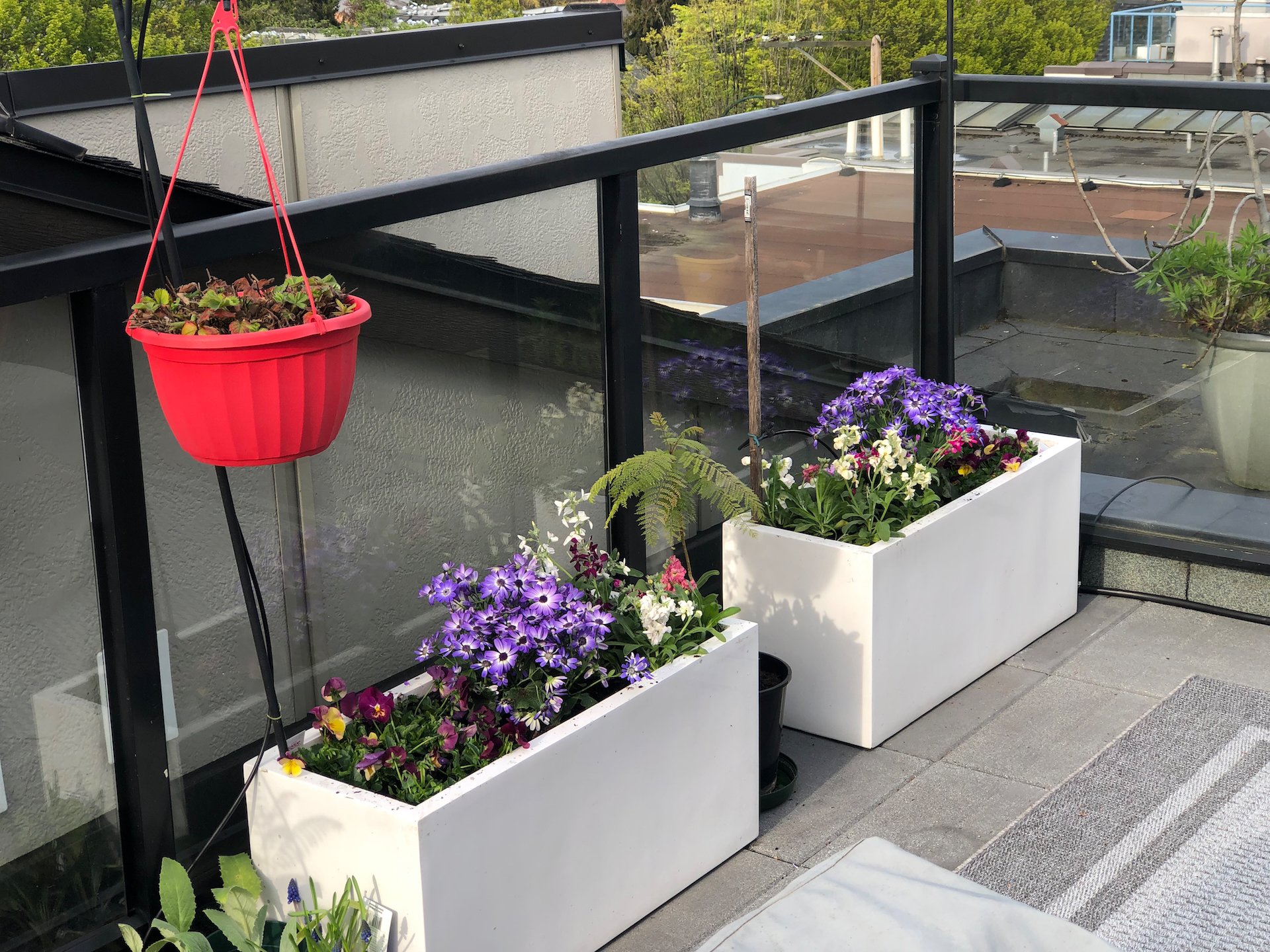 A closer view of the planters.