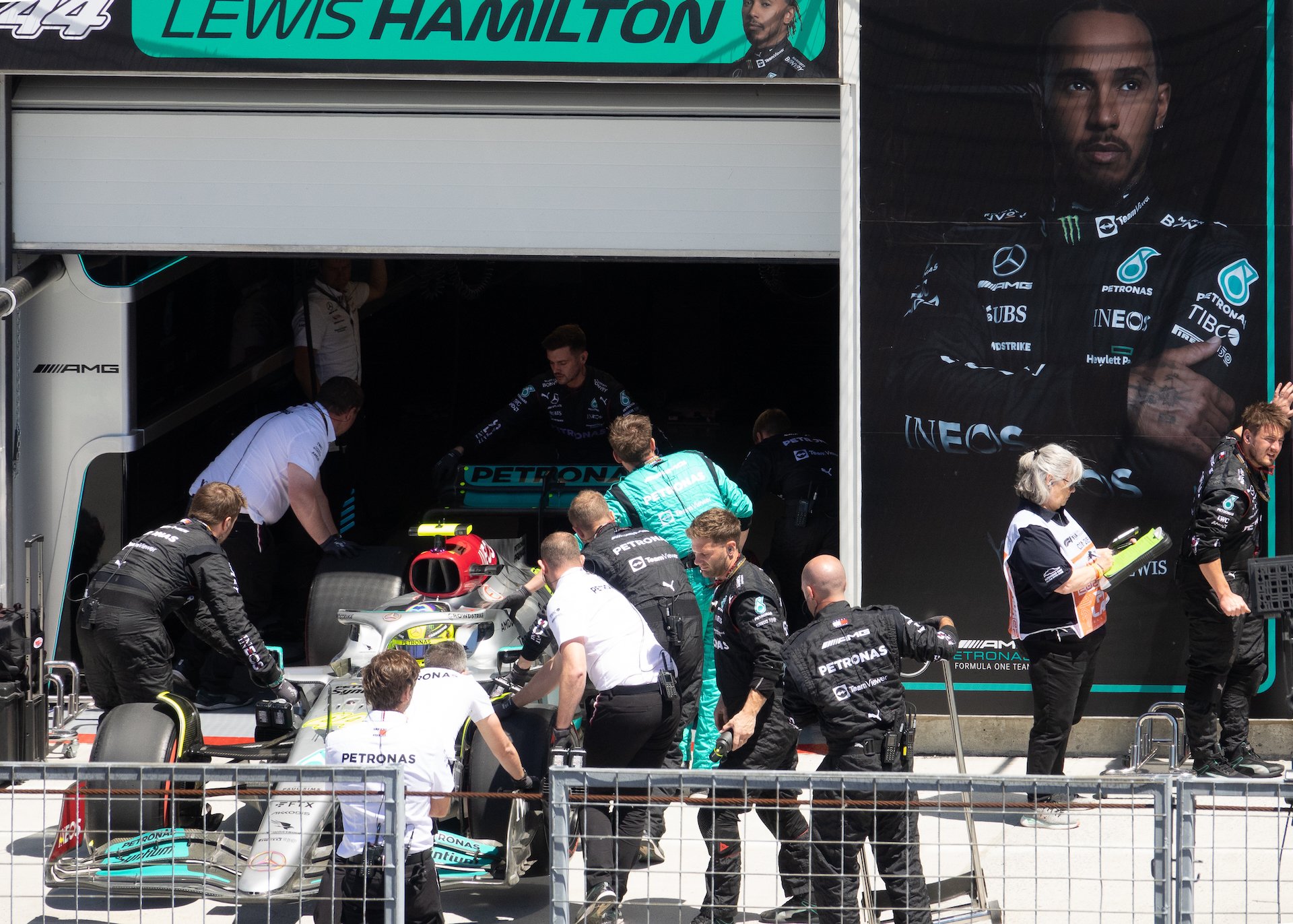 Hamilton to the grid!
