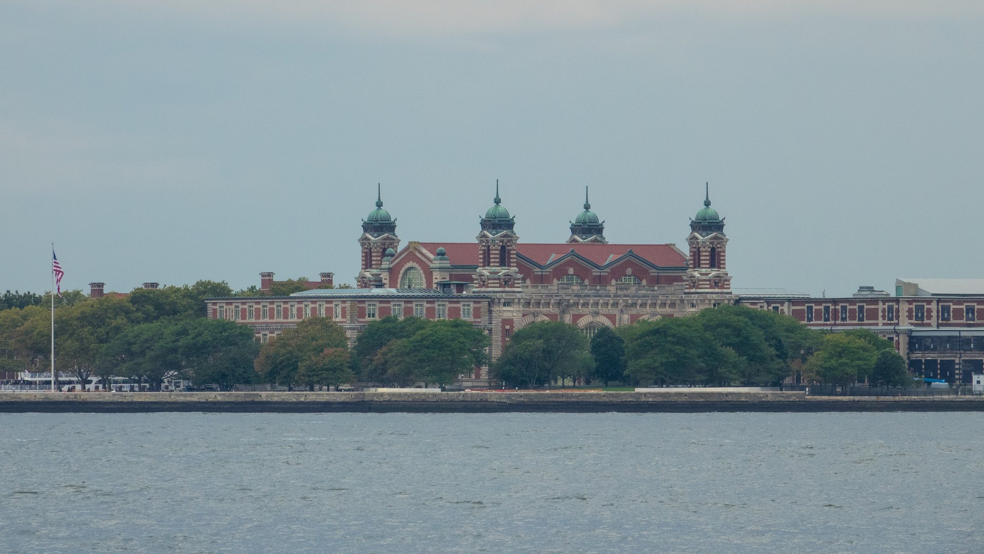  Ellis Island. 