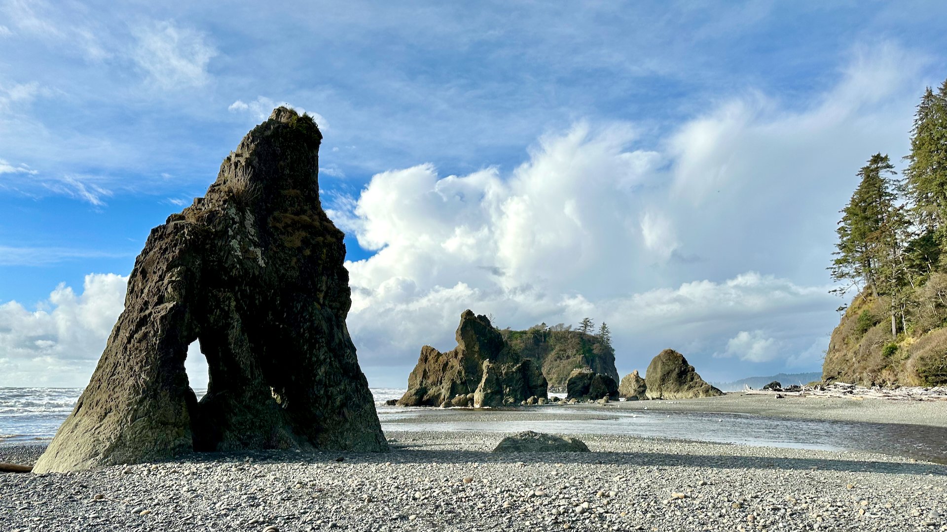  Ruby Beach has some pretty cool rock formations to explore. 