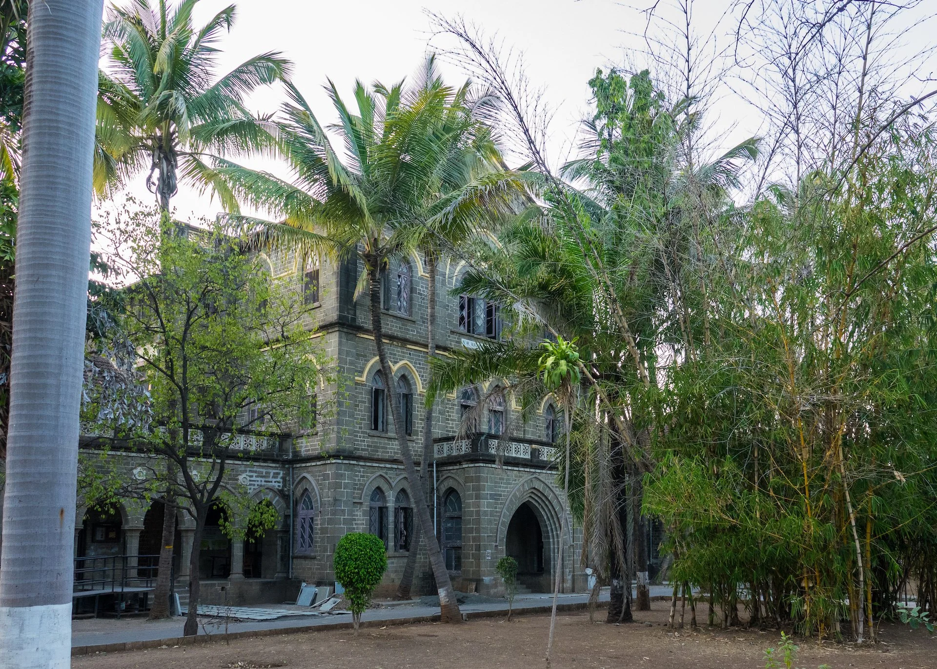  The campus is quite lush, with lots of large trees. 