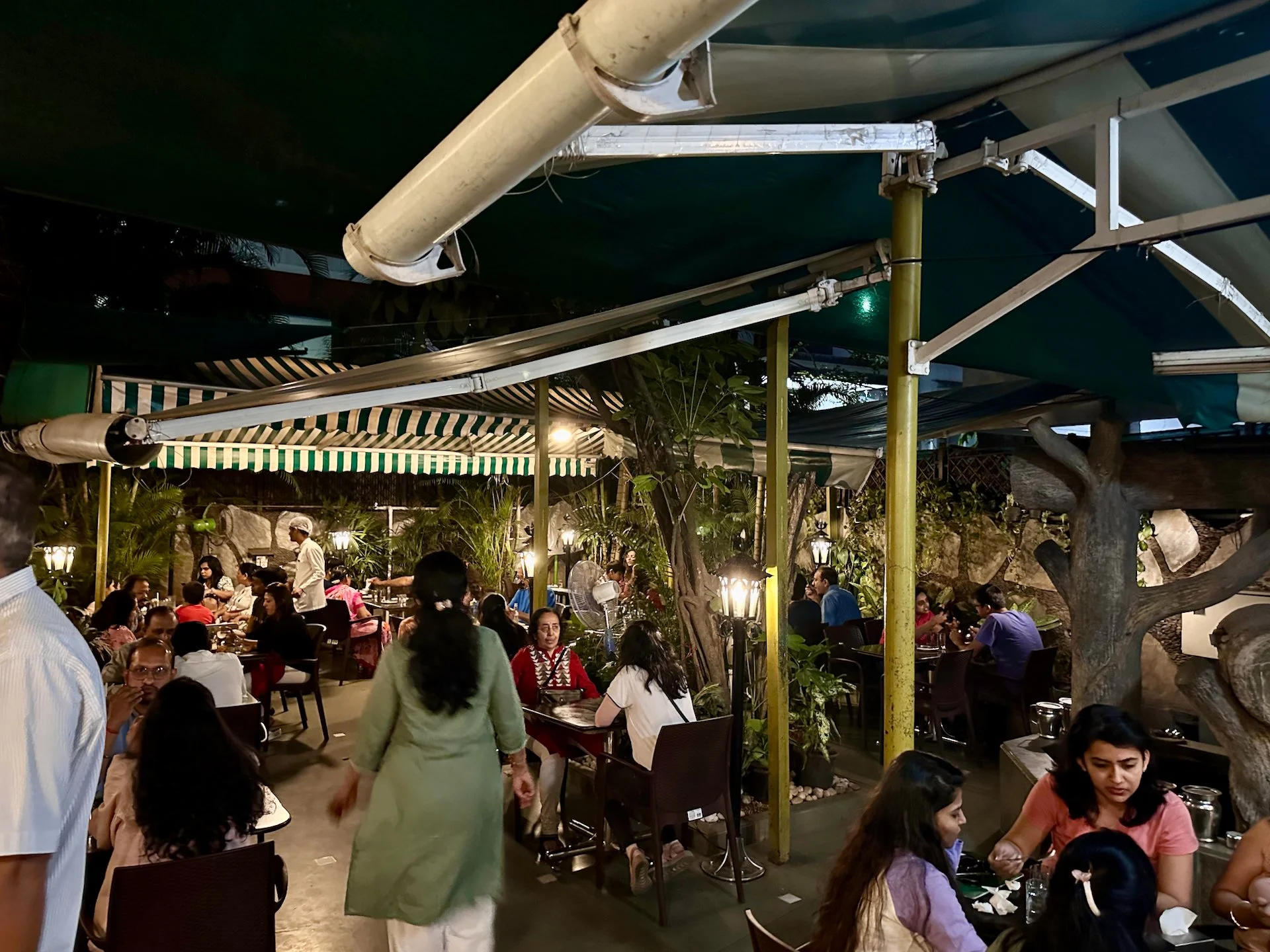  Inside the very busy restaurant.  