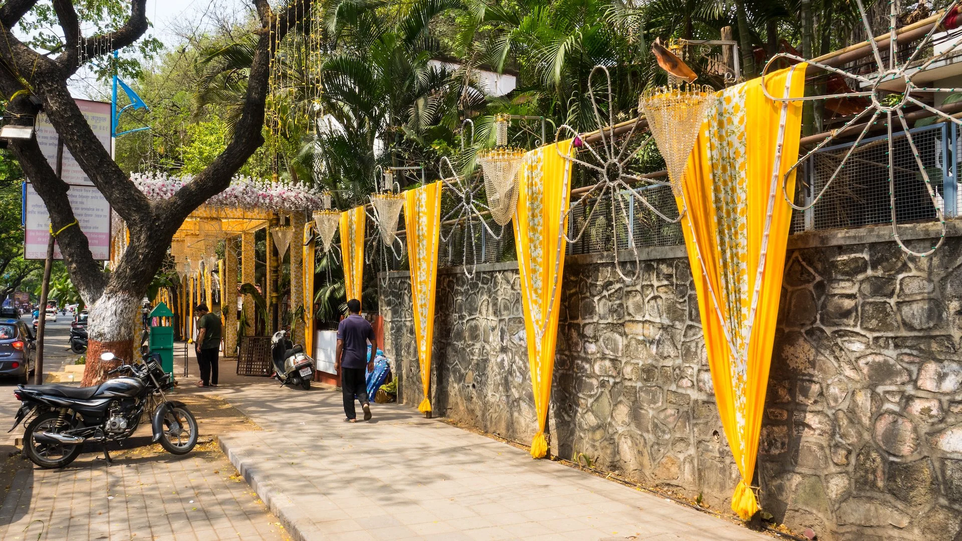 Outside the temple, the orange triangles that I had been seeing in various places marked the location of the site.  