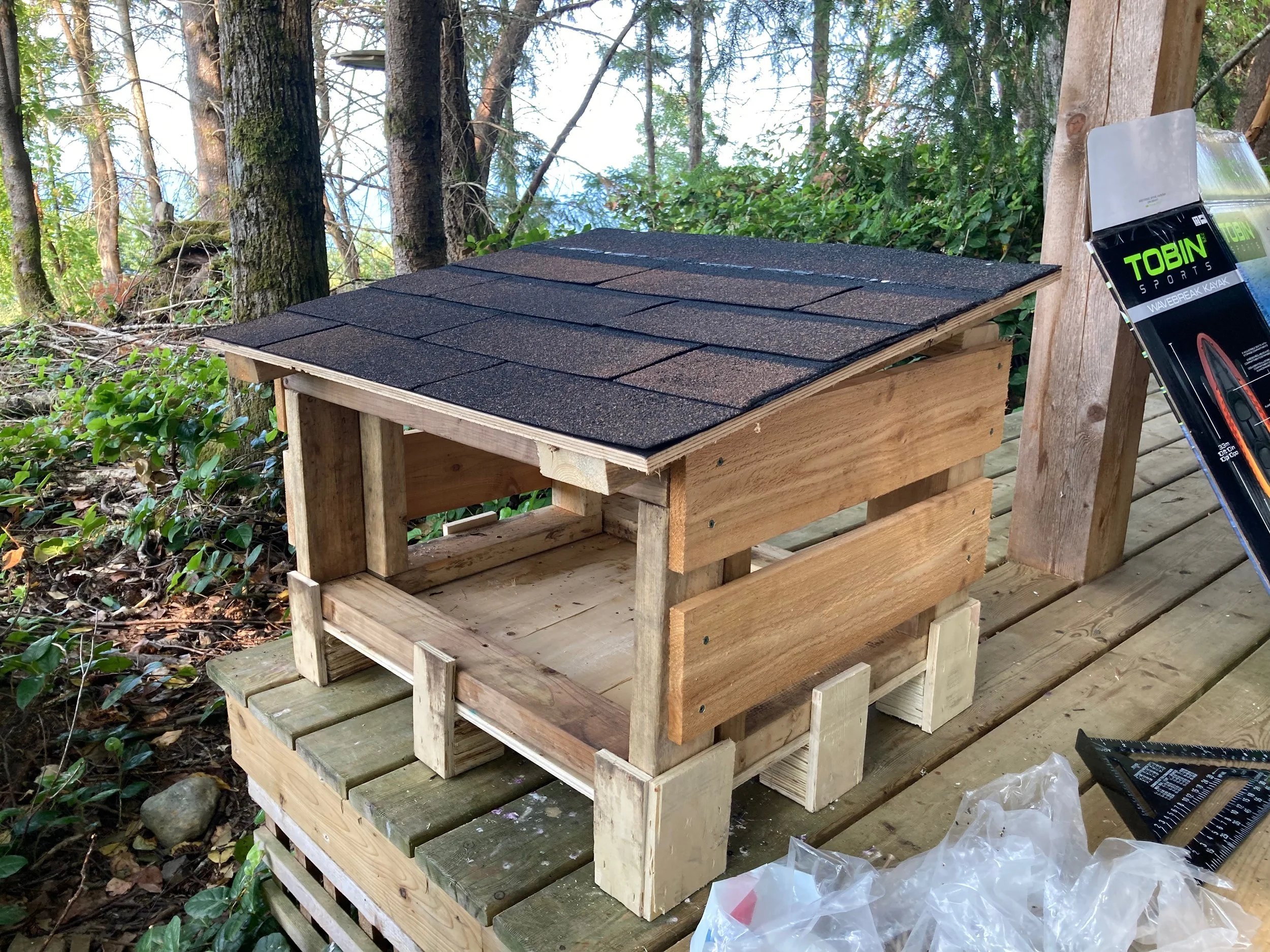  We had a bit of spare materials around from other sheds that were the perfect amount to deal with this little project. Glad I kept all the scraps. 