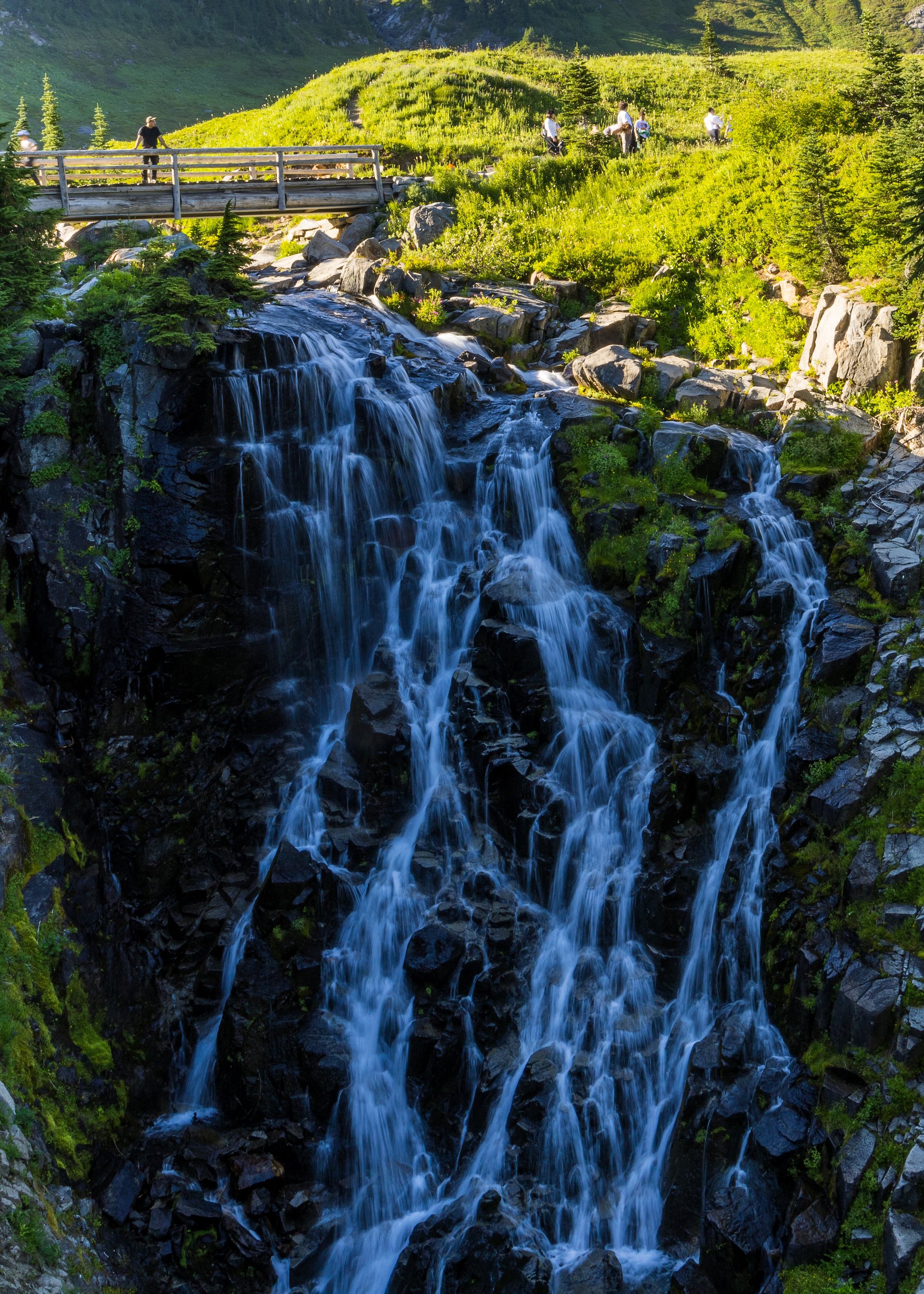  A closer view of the falls. 