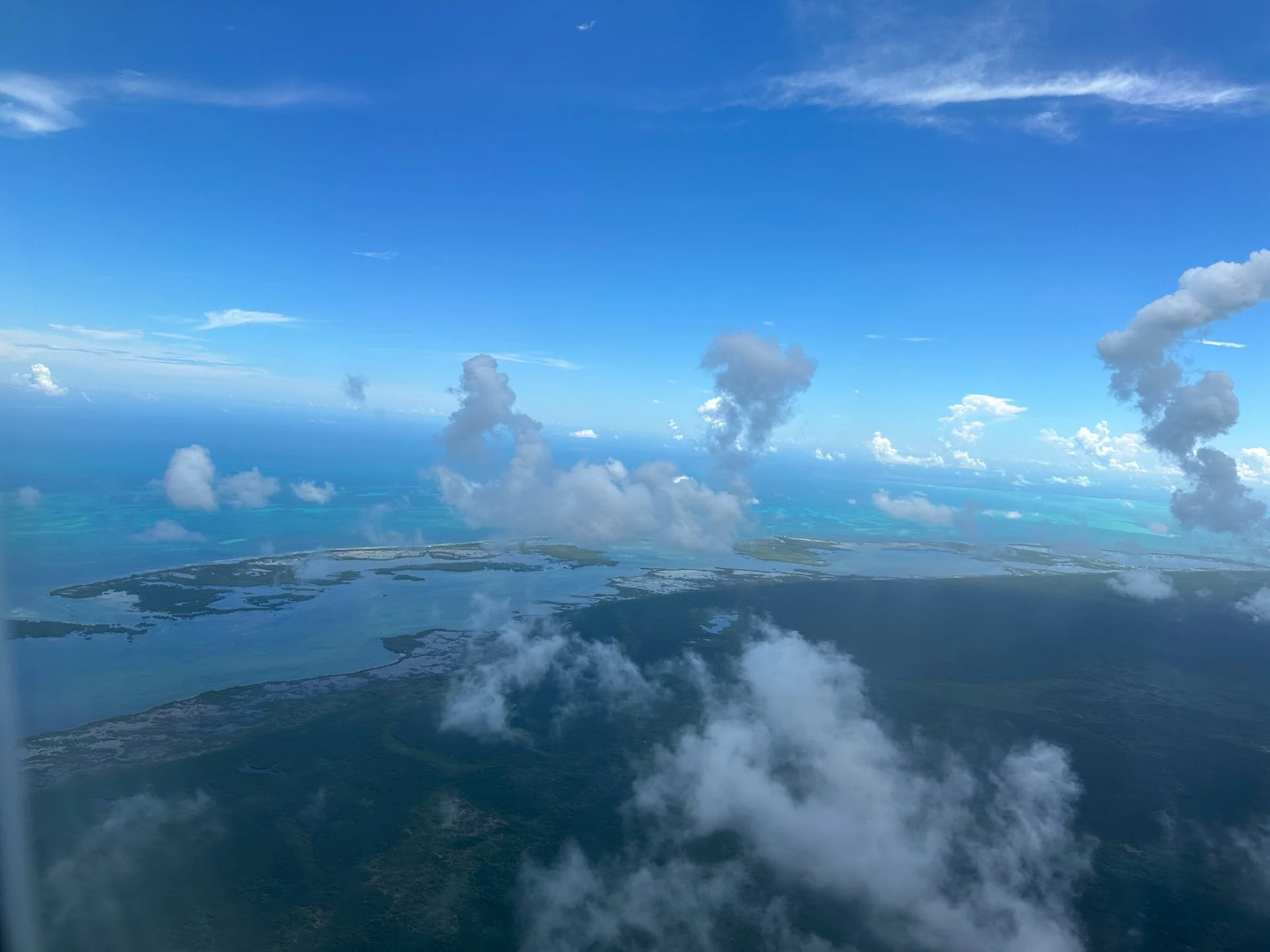  Flying into Cancun. 