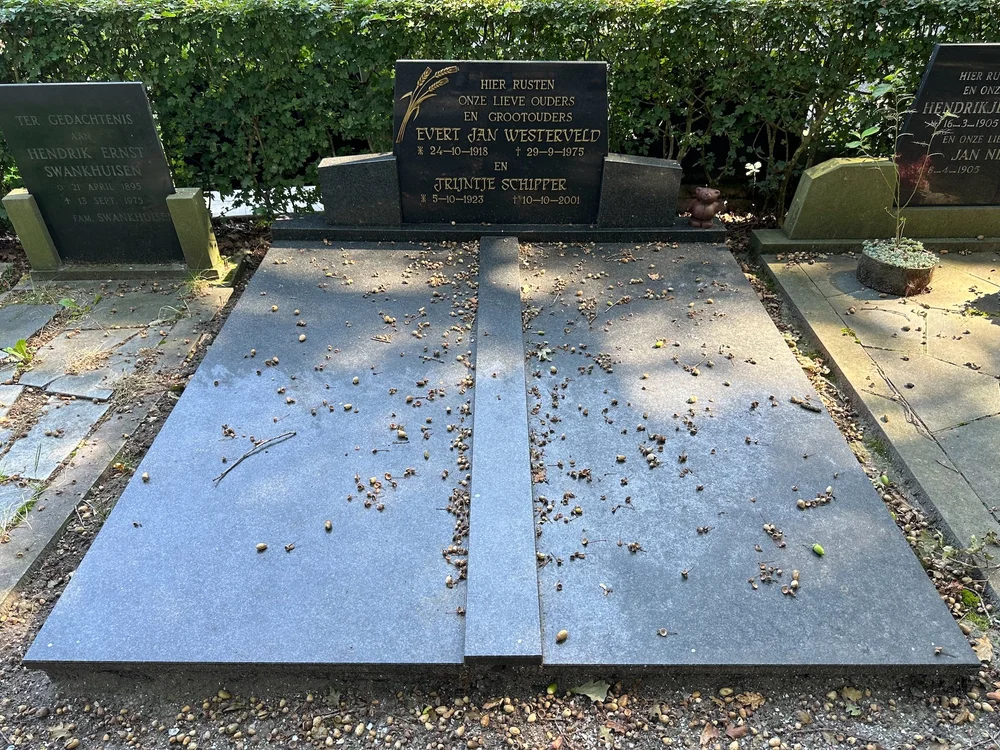  Mom’s Aunt and Uncle 