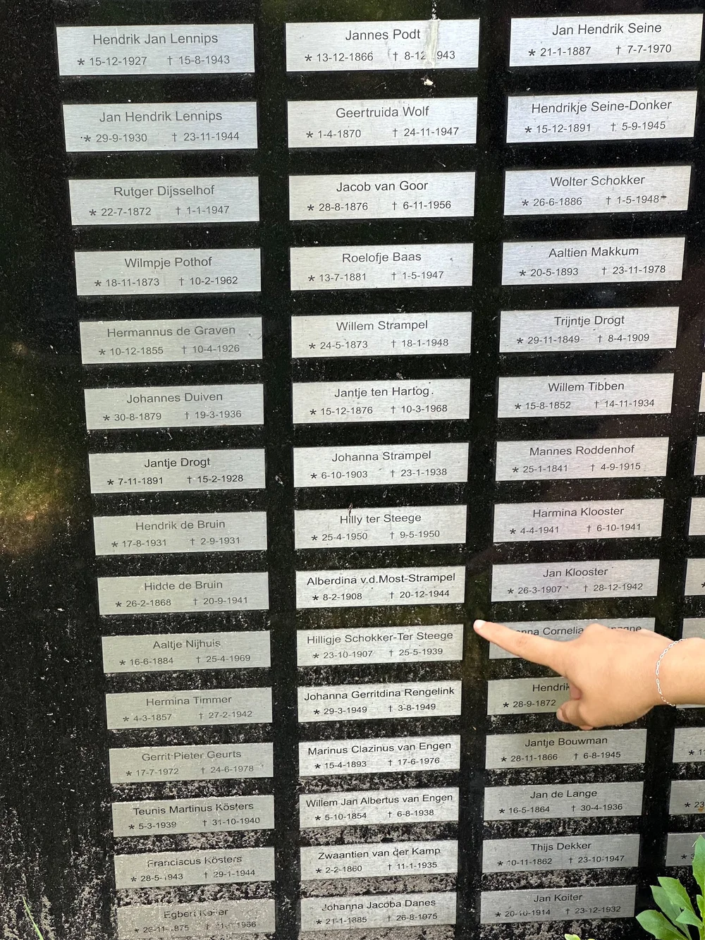  “Hilly” was Mom’s older sister.  