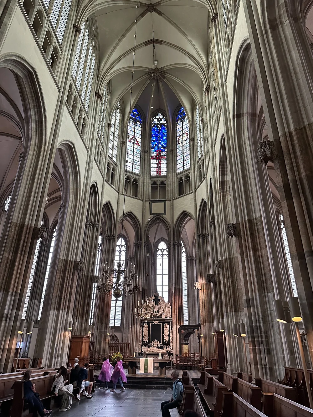  Looking down towards the very impressive alter in St. Martin’s Cathedral. 