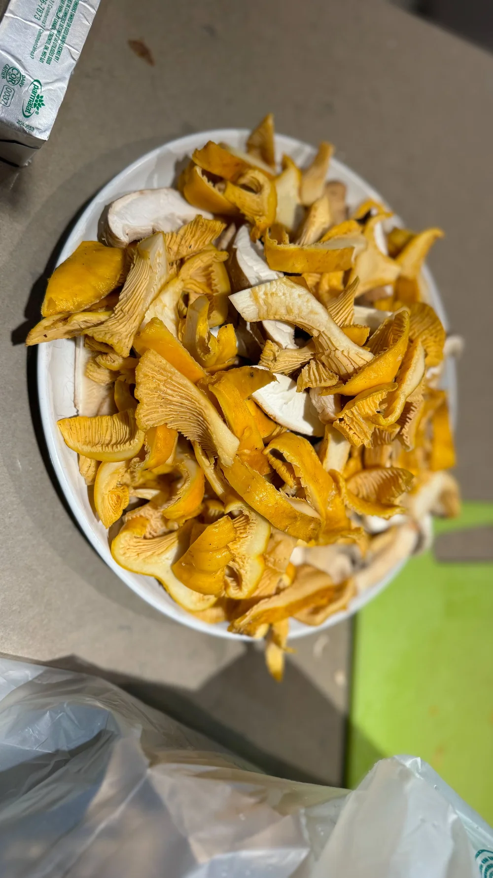  Mushrooms cleaned and prepped… 