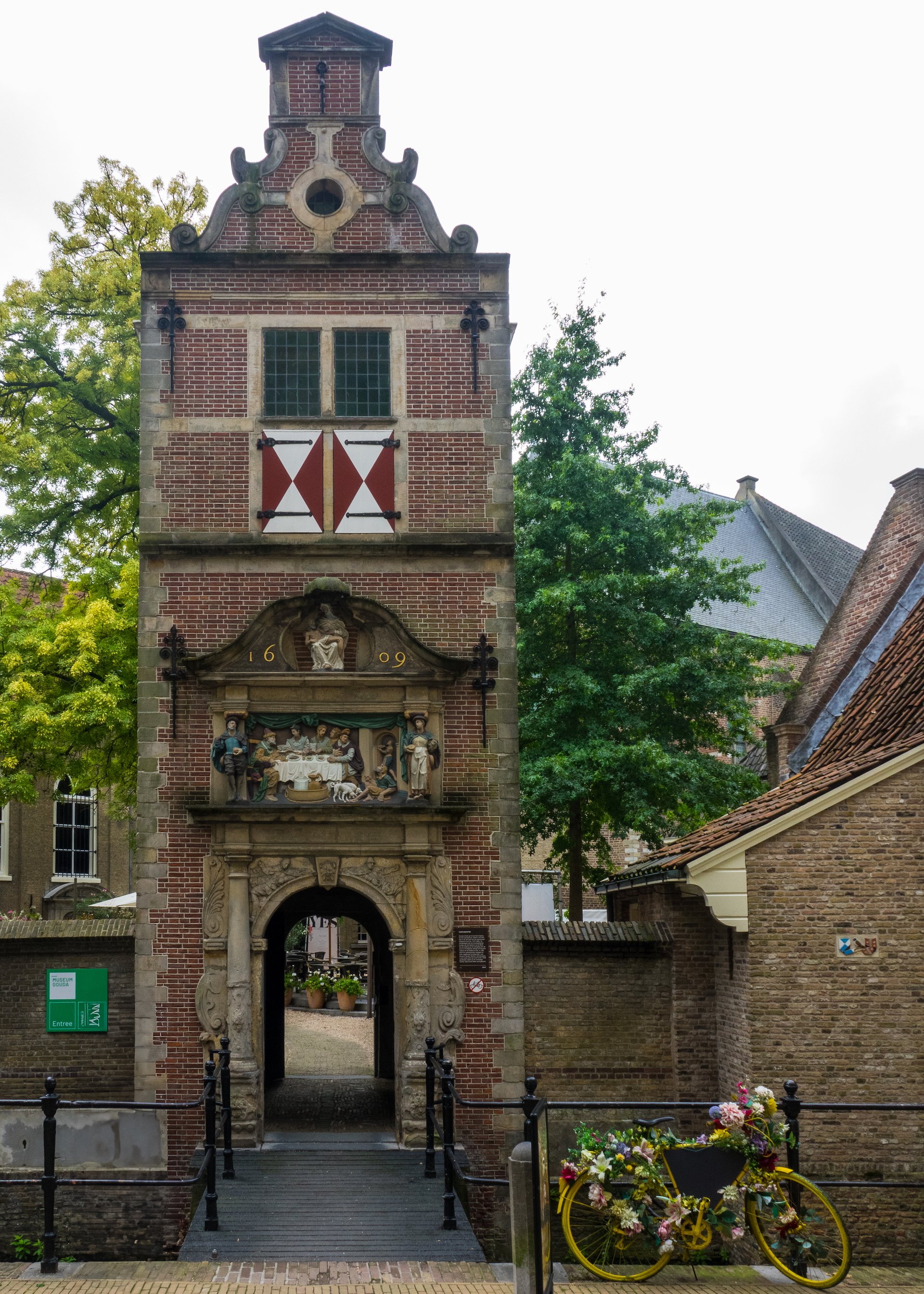  The entrance to one of the many museums in the town.  