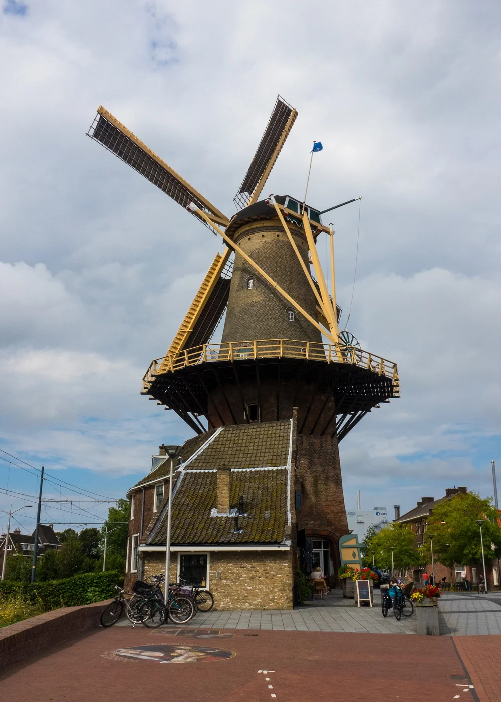  The windmill, just on the outside of Delft. 