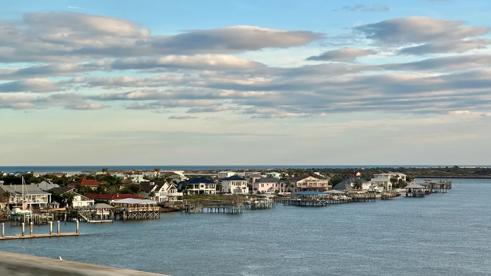  Some typical views along the drive. 