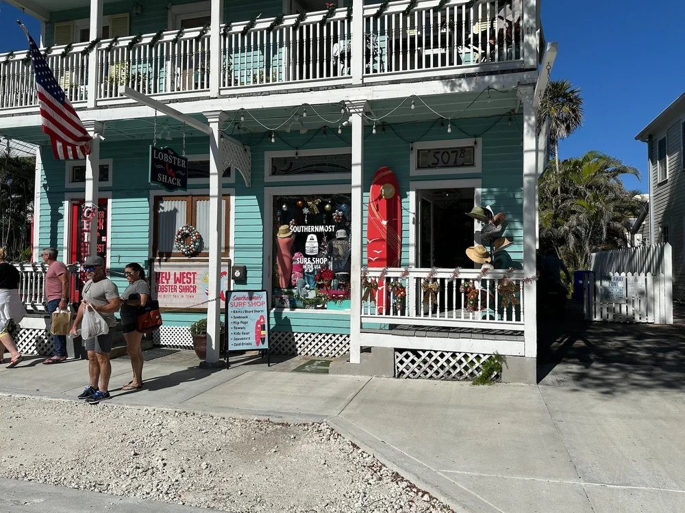  The architecture is just so perfect. And in this case looking very tropical.  