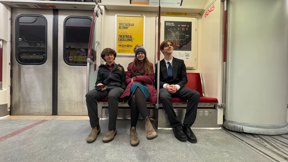  Afterour shopping excursion, we took the subway from Yorkdale downtown. 