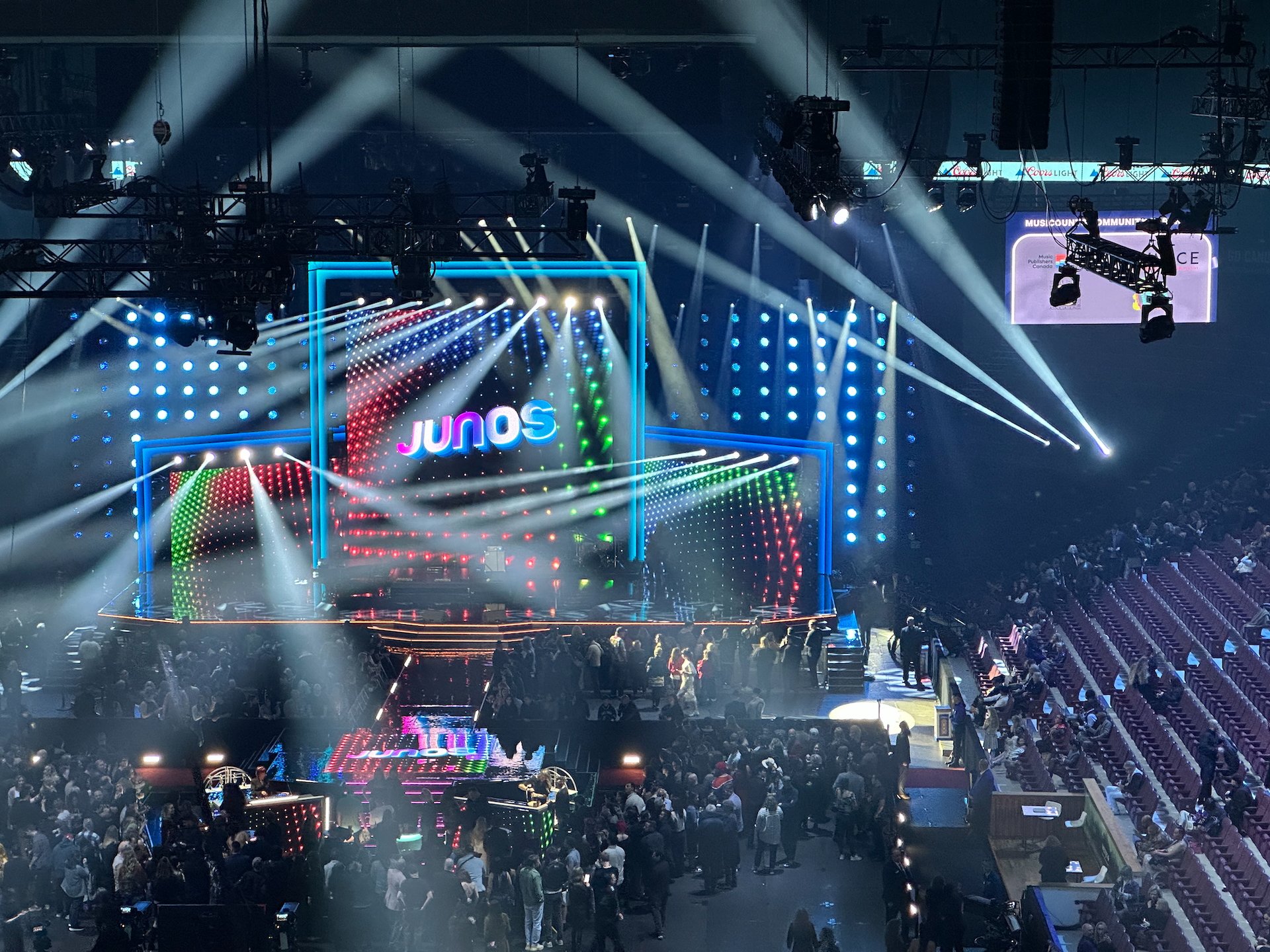  All of my photos were from early, before the show started. They filled out the building much better than this shows…  