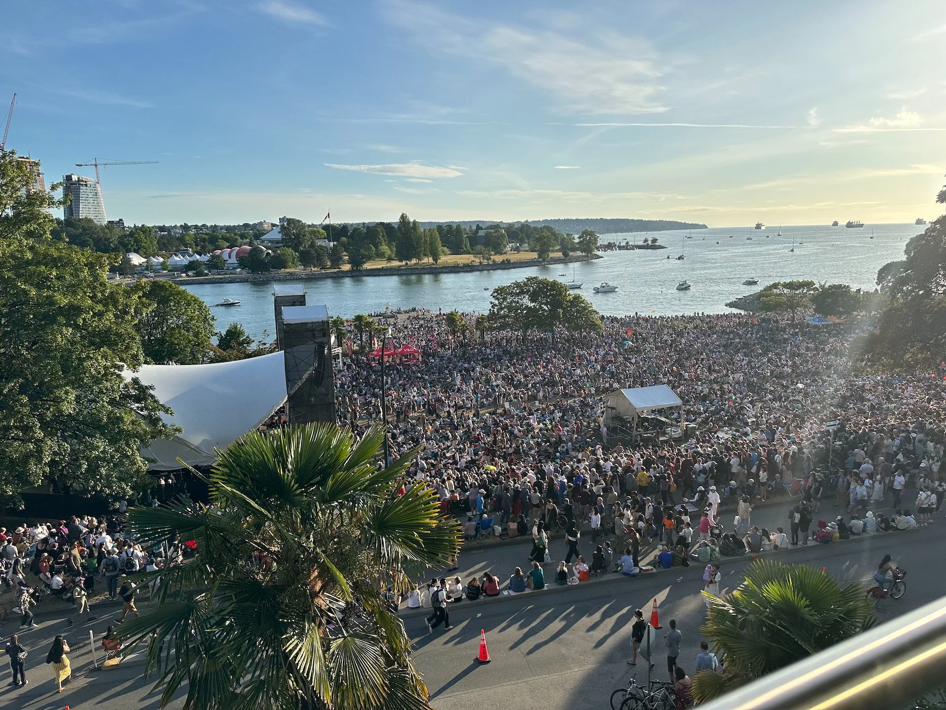  It’s a good thing that we had a place to watch from - the beach was packed! 
