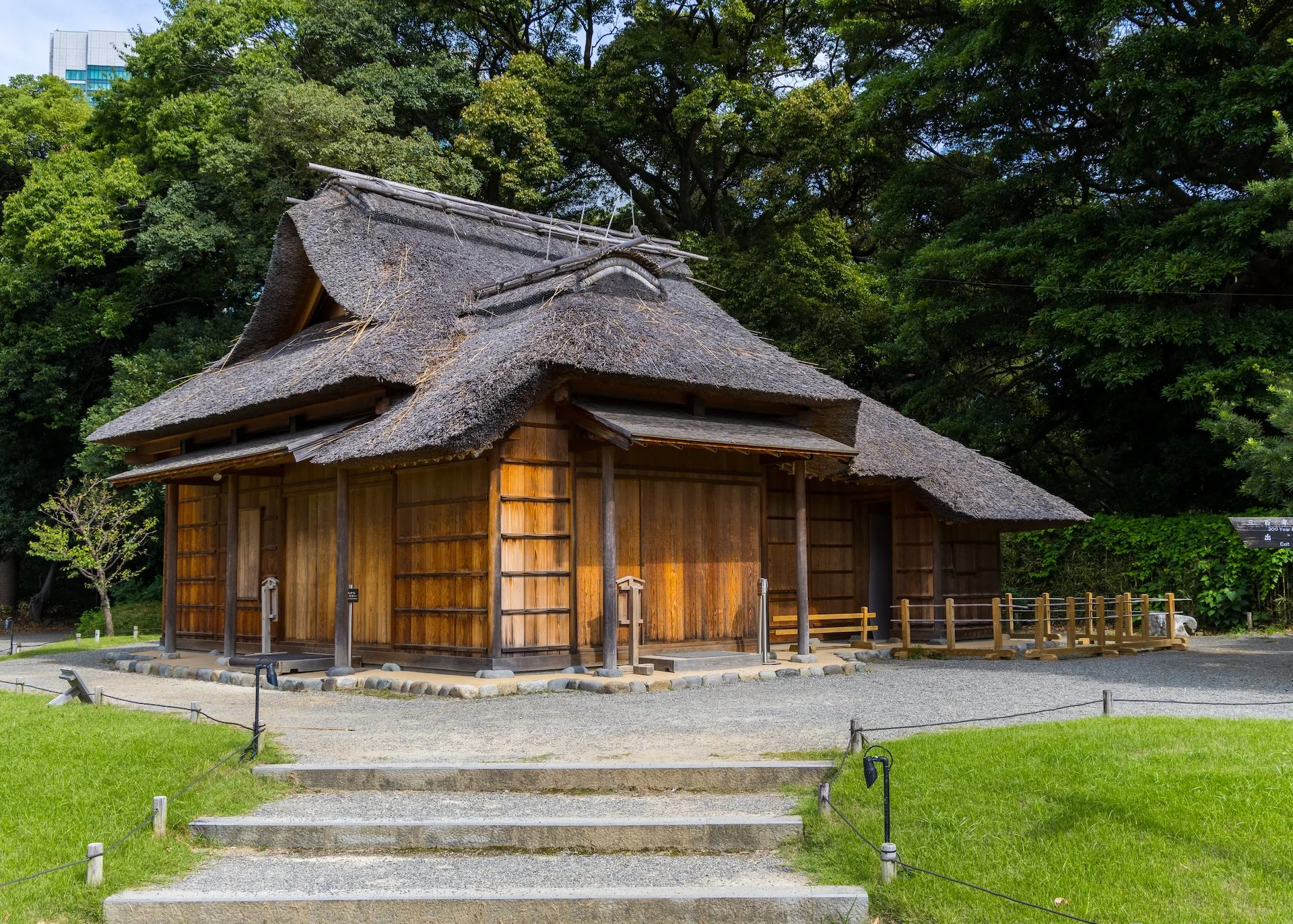  They use a lot of thatch on the old buildings - it’s so beautiful.  