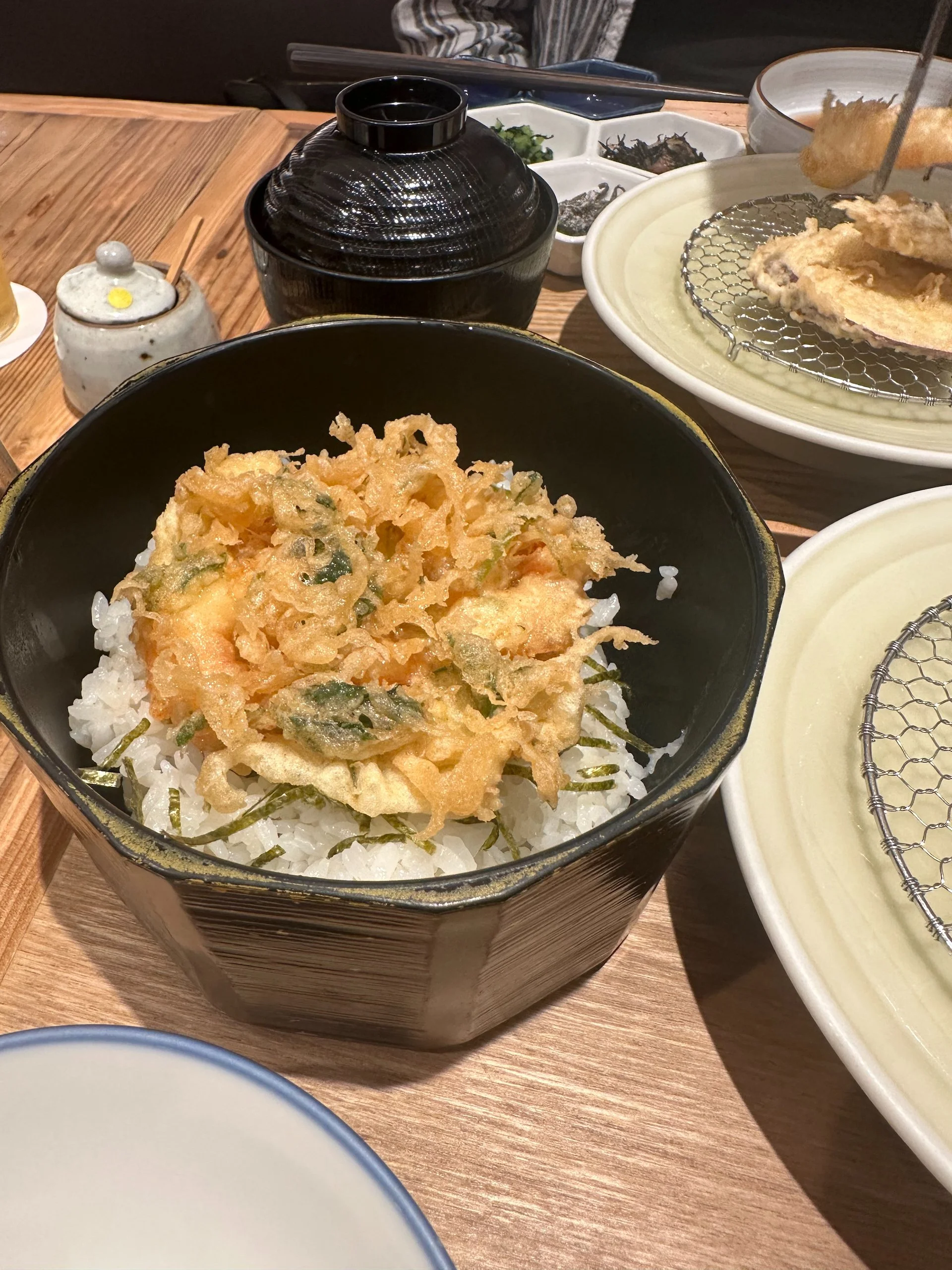  The tempura and rice part of the meal. 