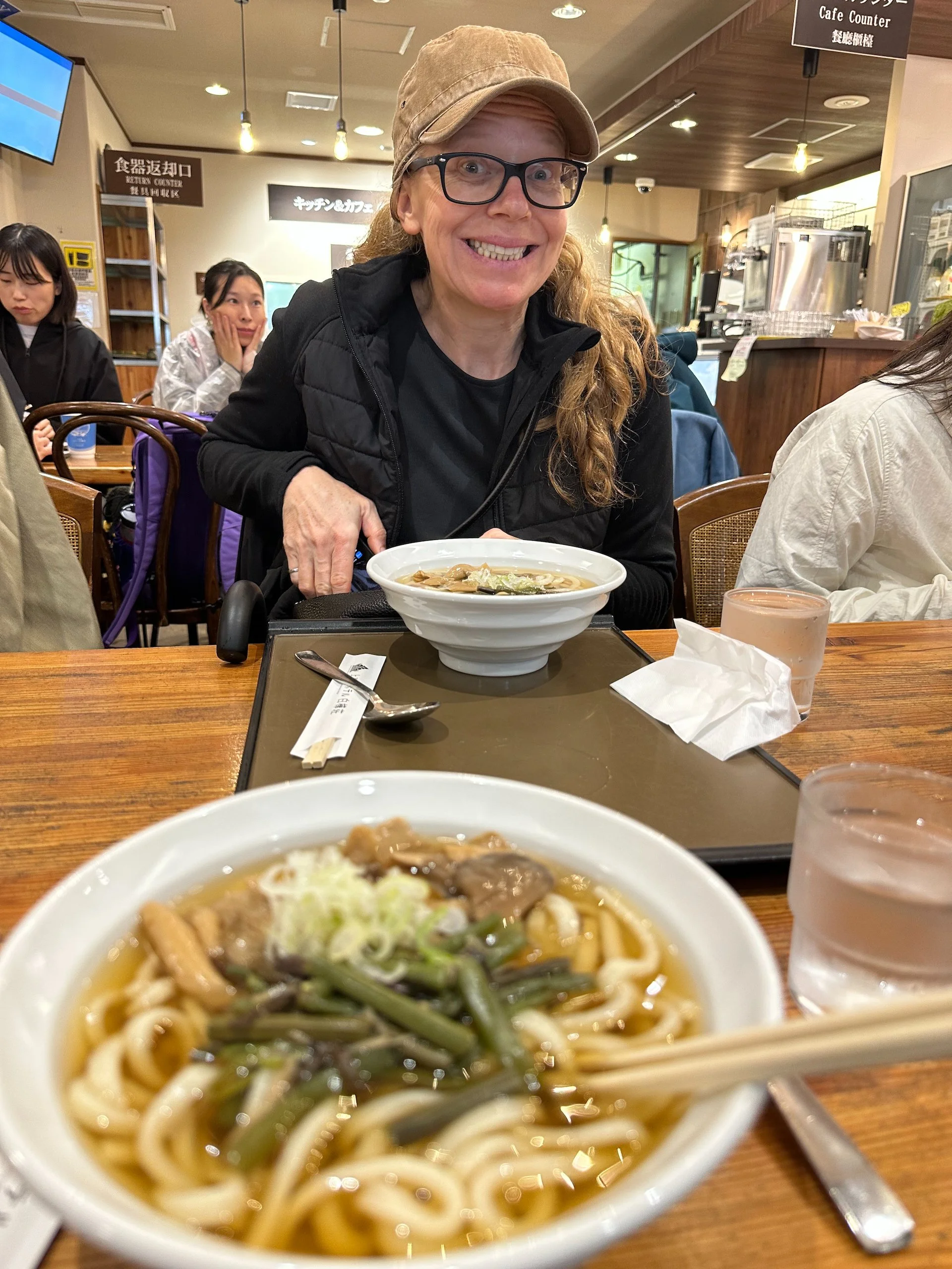  Lunch of udon soup was quite tasty! 