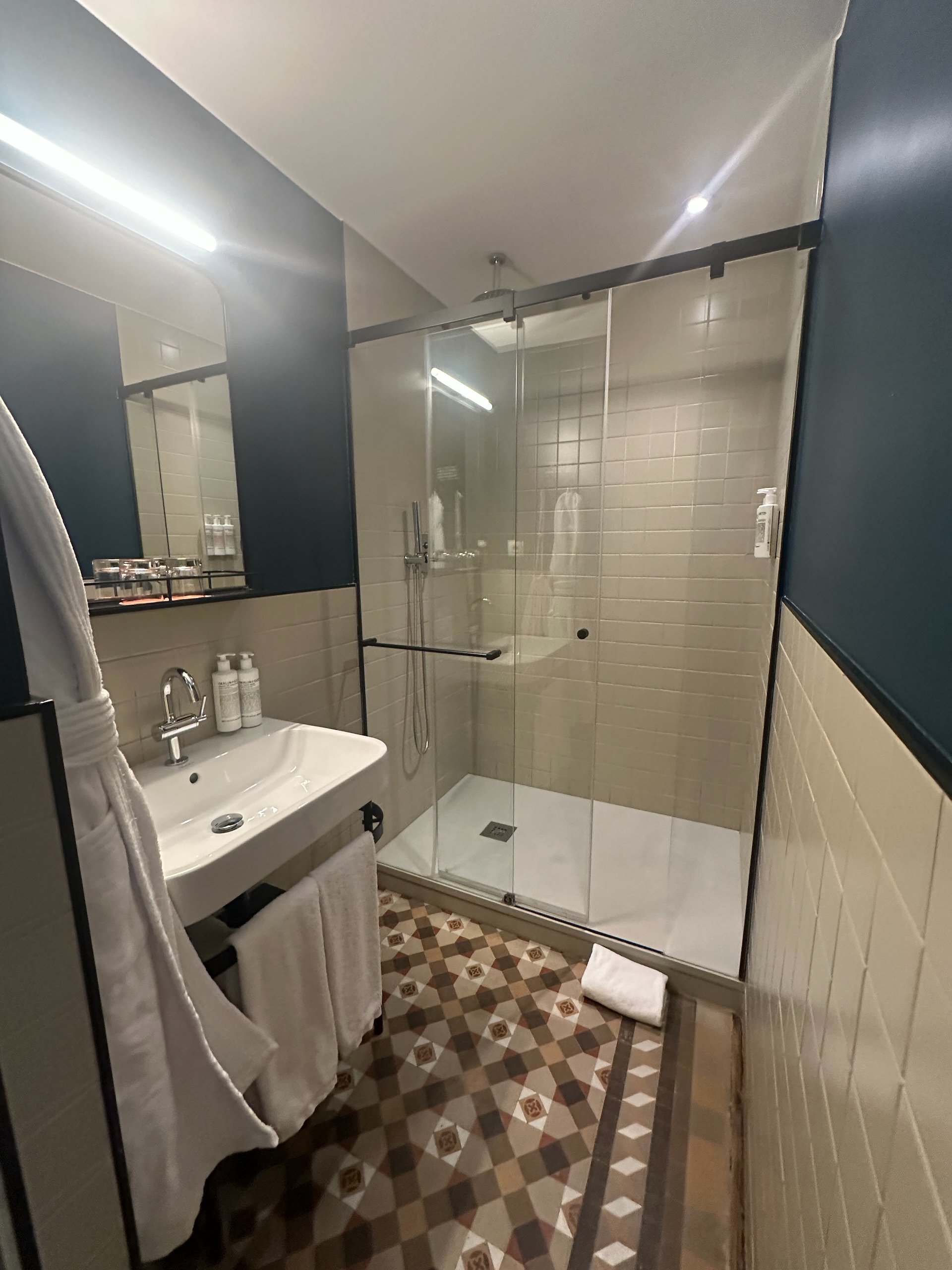  The bathroom was a good size and well appointed. 