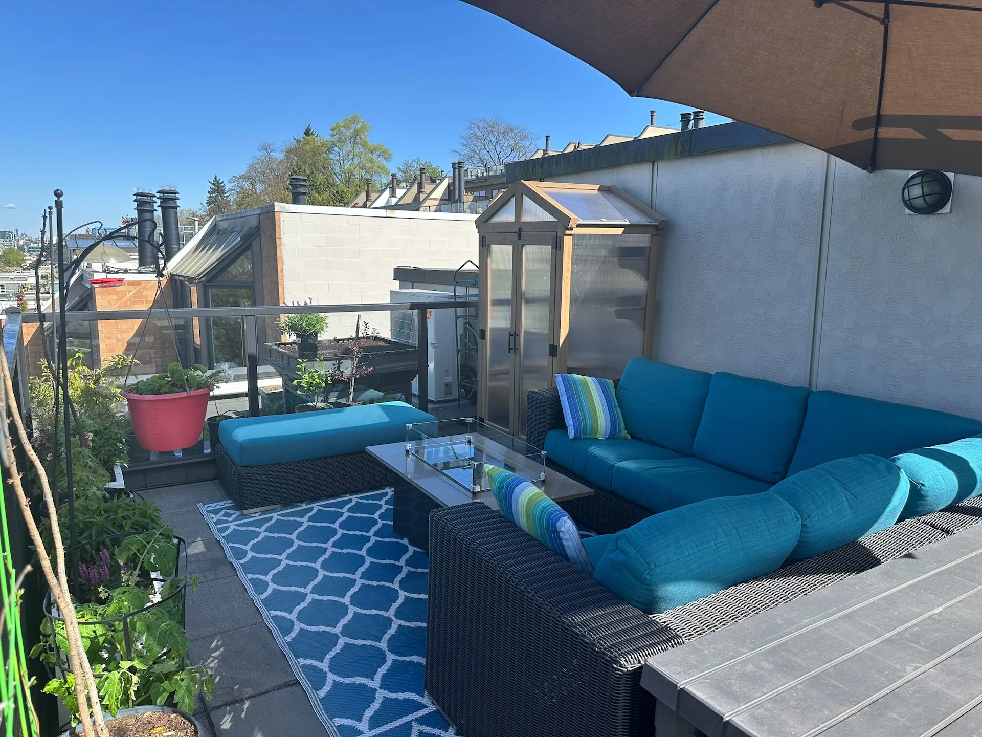  The finished product - all set-up and ready to enjoy the summer. 