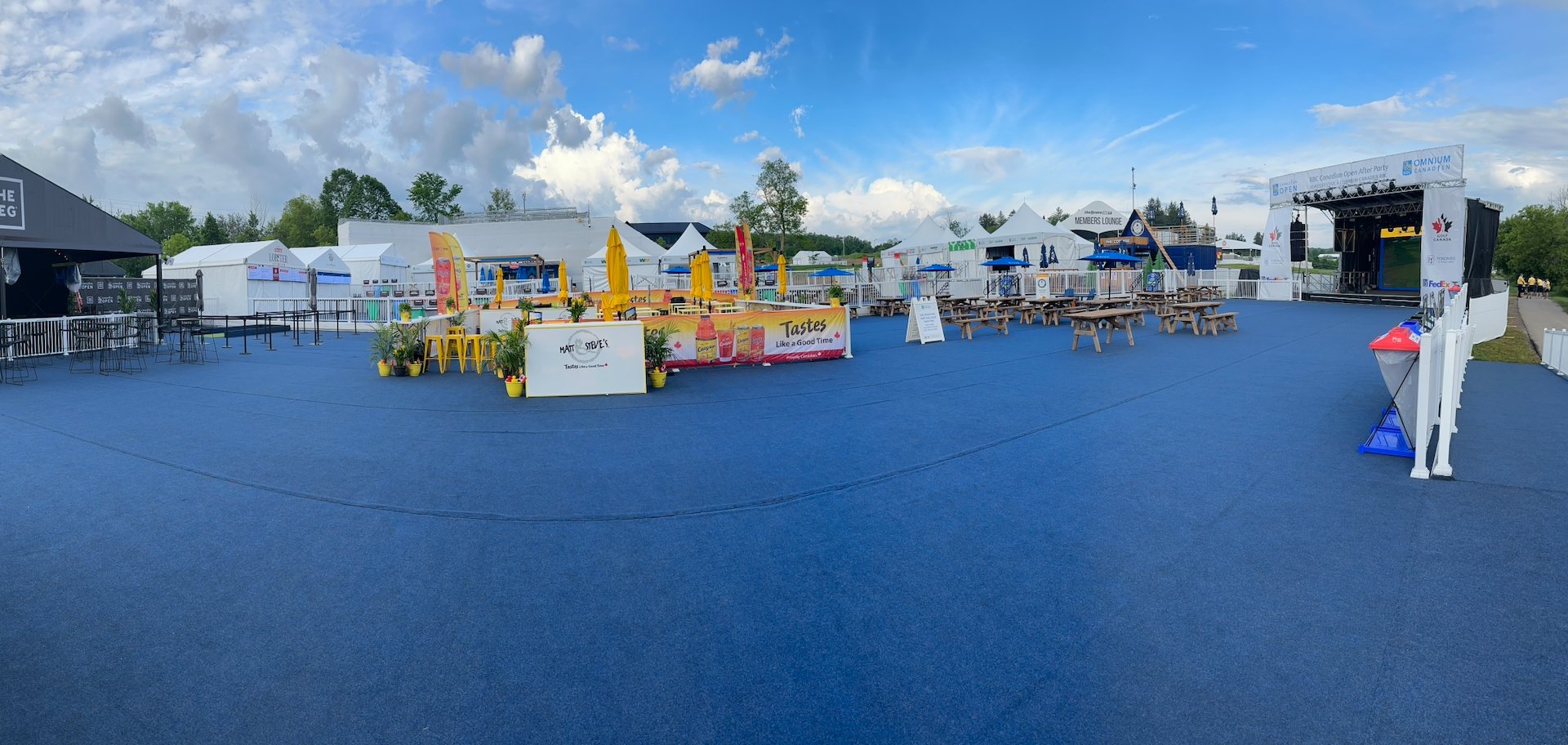  I was a bit too early for the food concessions to be open… 