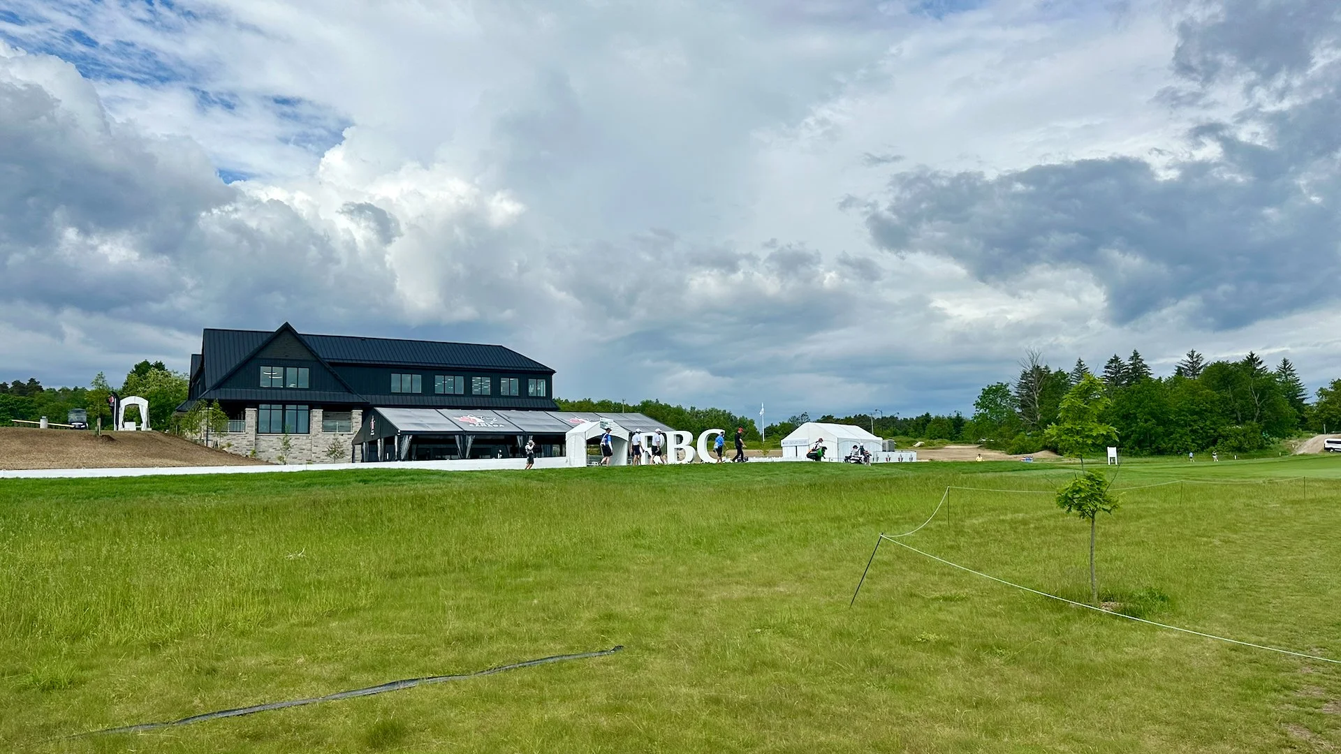  Golf Canada’s shiny new building. 