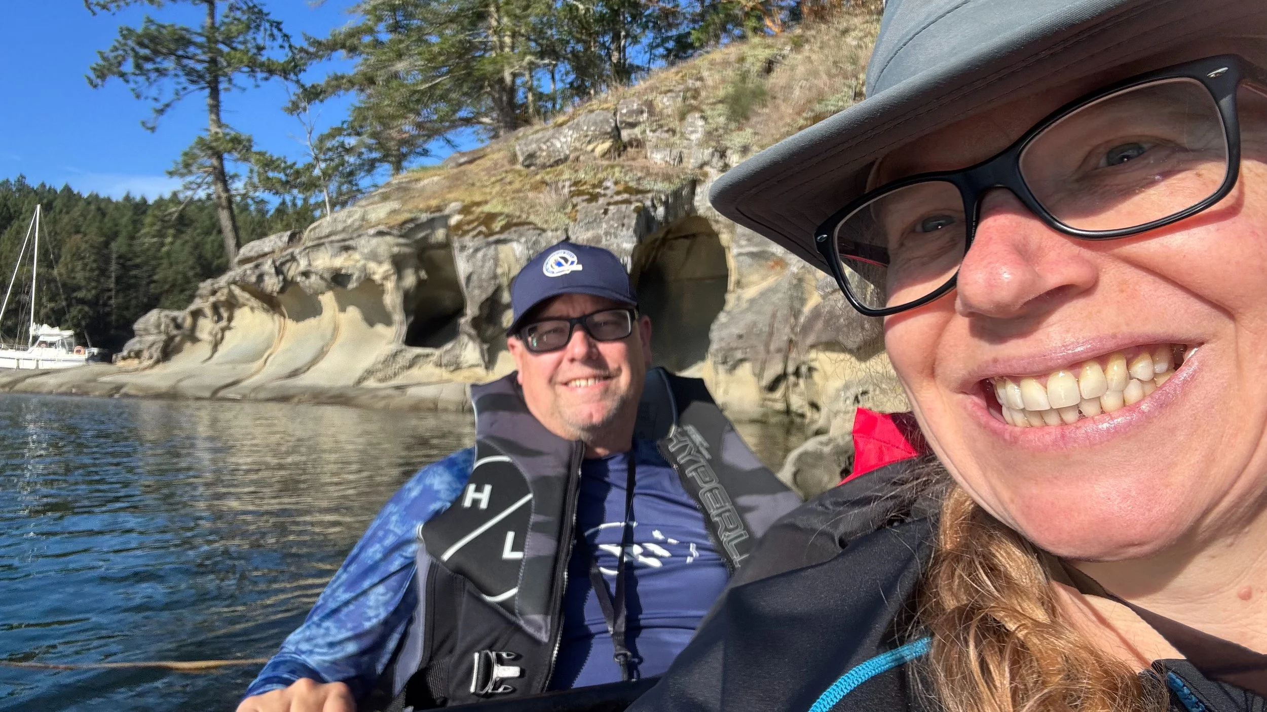  It was a fine day to float on the ocean. 