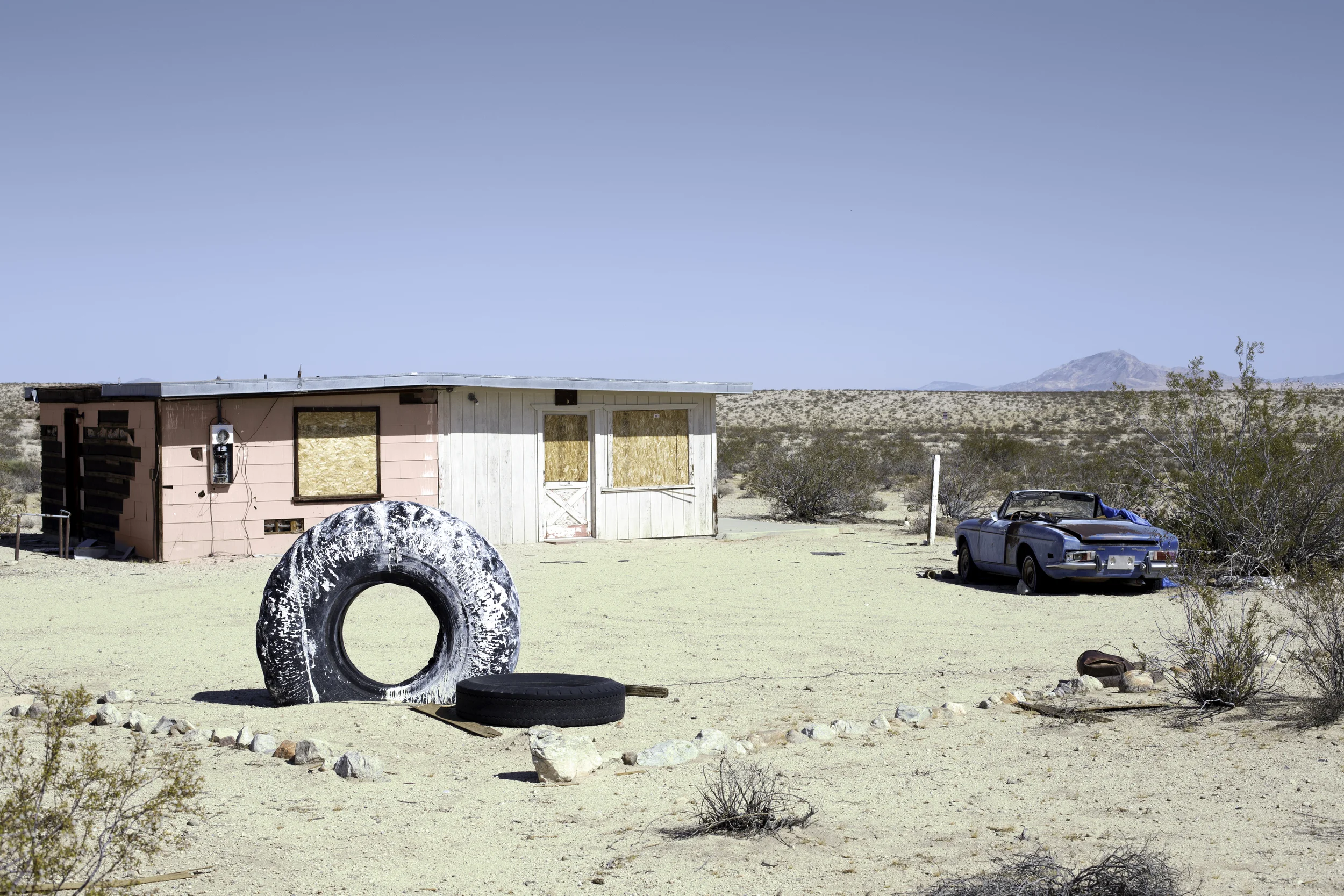 bts_joshua_tree-desert-car_16.jpg