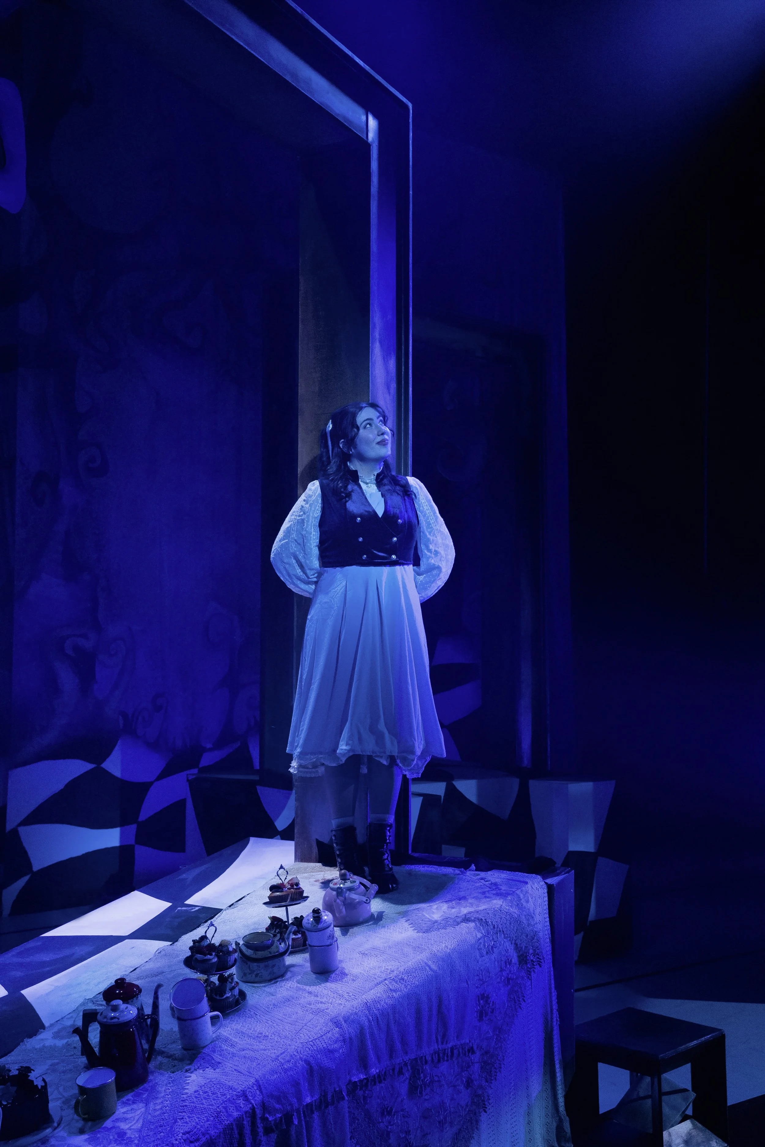 Alice in Wonderland Theater Terra-16-Fotocredit Marc Bos.JPG