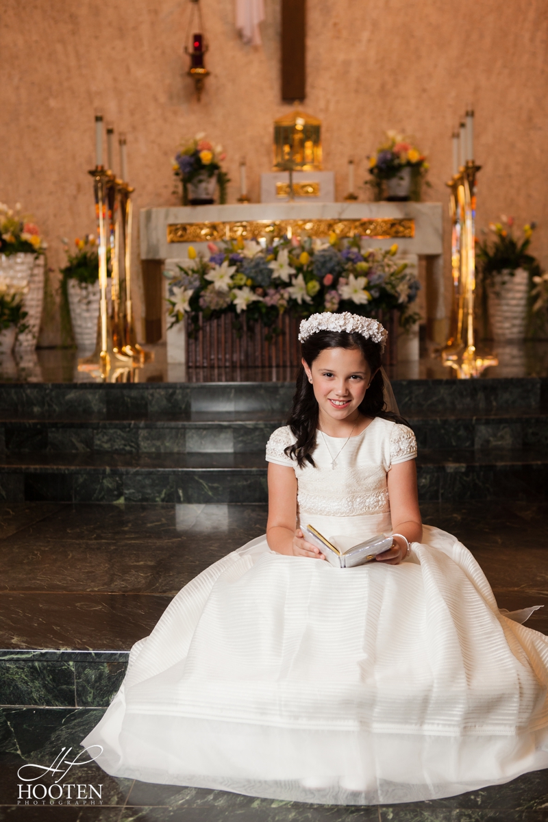 Immaculate-Conception-Catholic-Church-Communion-Portrait-Session-Hooten-Photography-2.jpg