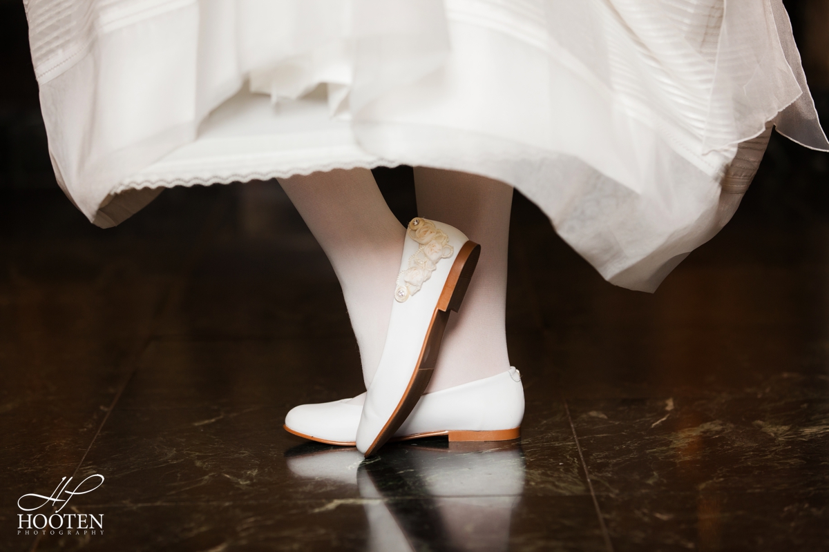 Immaculate-Conception-Catholic-Church-Communion-Portrait-Session-Hooten-Photography-8.jpg