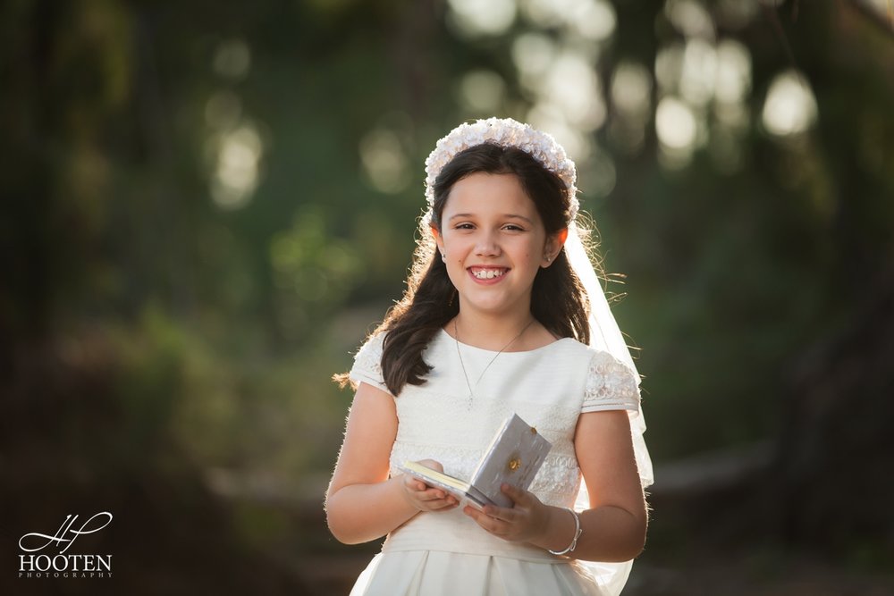 Immaculate-Conception-Catholic-Church-Communion-Portrait-Session-Hooten-Photography-19.jpg