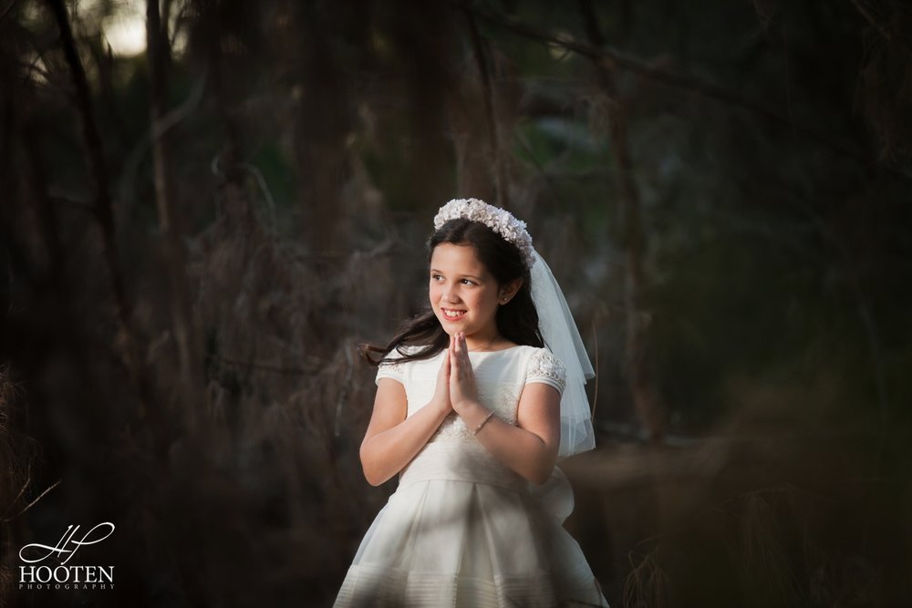 Immaculate-Conception-Catholic-Church-Communion-Portrait-Session-Hooten-Photography-27.jpg